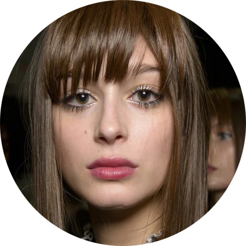 Emporio Armani -&nbsp;lashes stand out to counteract the power of the silver eyeshadow;&nbsp;con un ombretto argentato cosi non si poteva altro che mettere in risalto le ciglia.