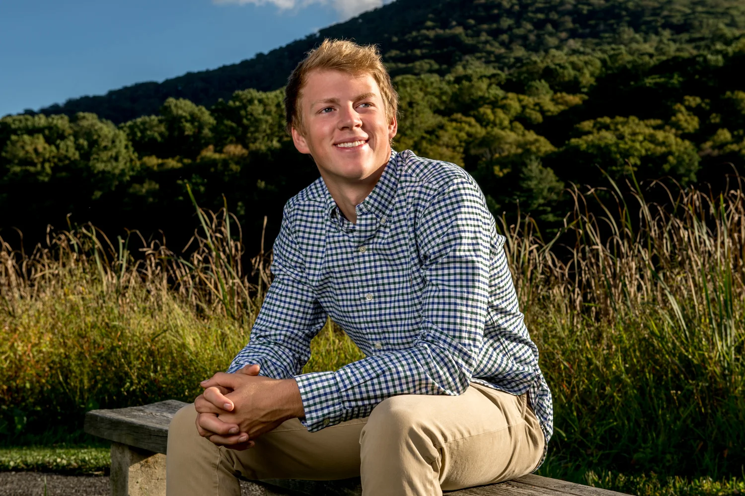 Senior_Photographer_Mountains_Peaks_Lynchburg_VA_Alison_Creasy