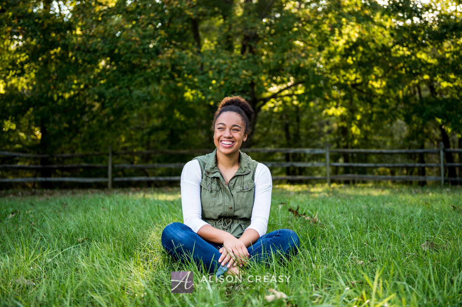 Scenic_outdoor_volleyball_senior_portraits_lynchburg_VA_alison_creasy_photographer--8.jpg