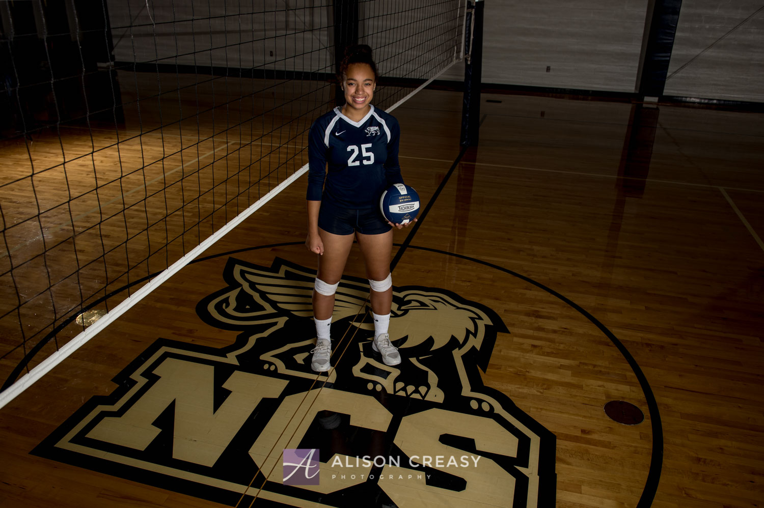 Scenic_outdoor_volleyball_senior_portraits_lynchburg_VA_alison_creasy_photographer--26.jpg