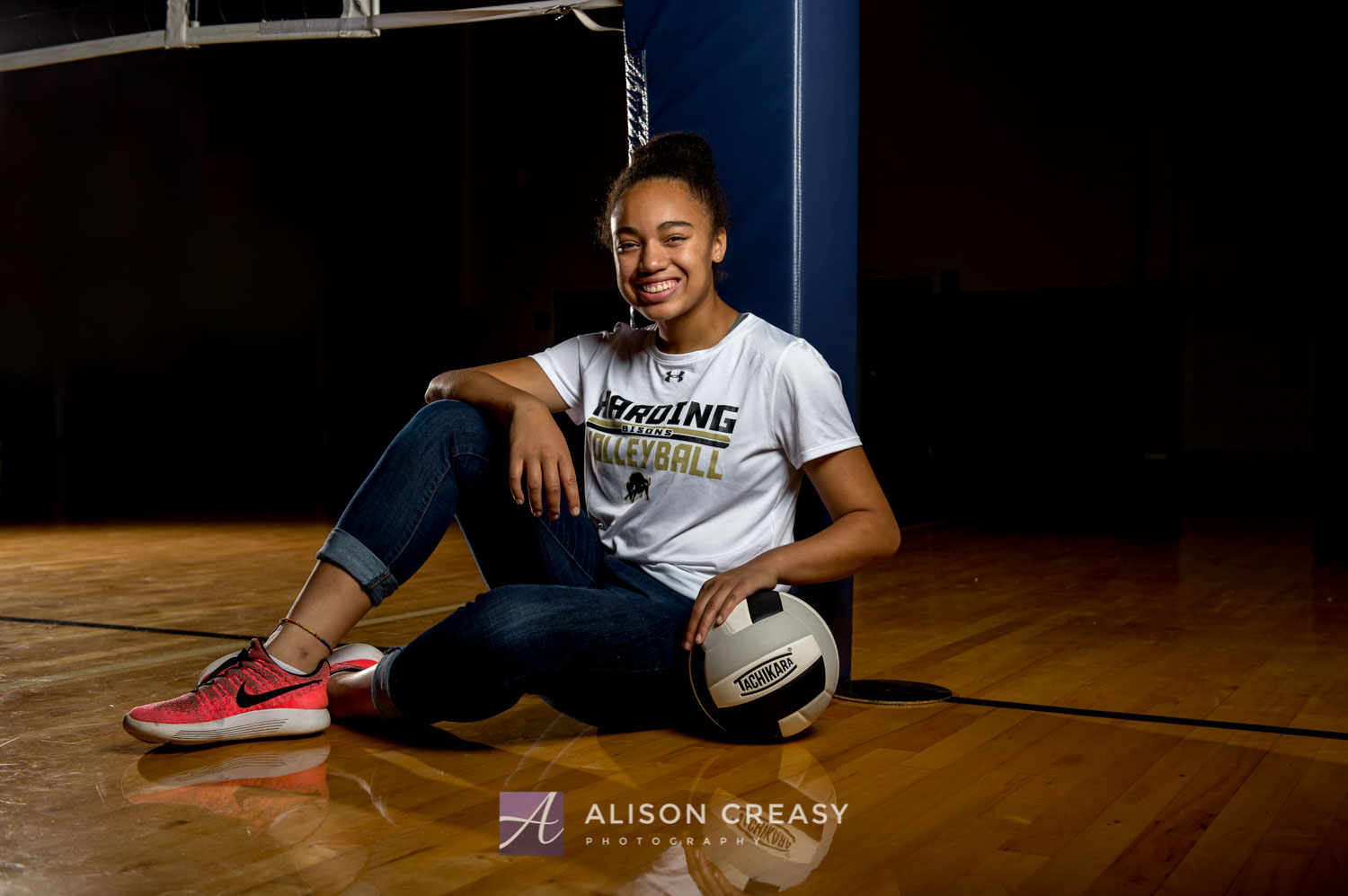 Scenic_outdoor_volleyball_senior_portraits_lynchburg_VA_alison_creasy_photographer--30.jpg