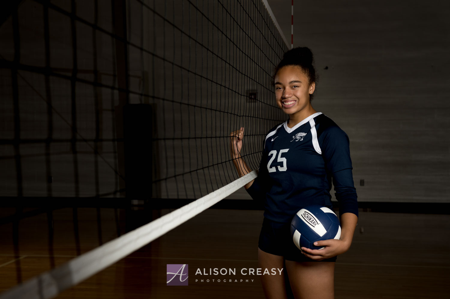 Scenic_outdoor_volleyball_senior_portraits_lynchburg_VA_alison_creasy_photographer--25.jpg