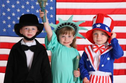 {Via} You could set up a dress up area for the kids (or adults) to dress up like patriotic figures of our country's past. Tip: Participants could even put on a small play for the other guests to enjoy!