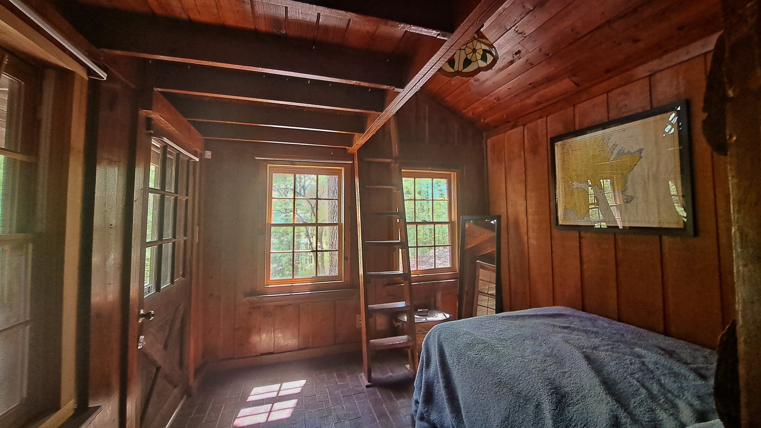 Bandhouse Bedroom 2.jpg