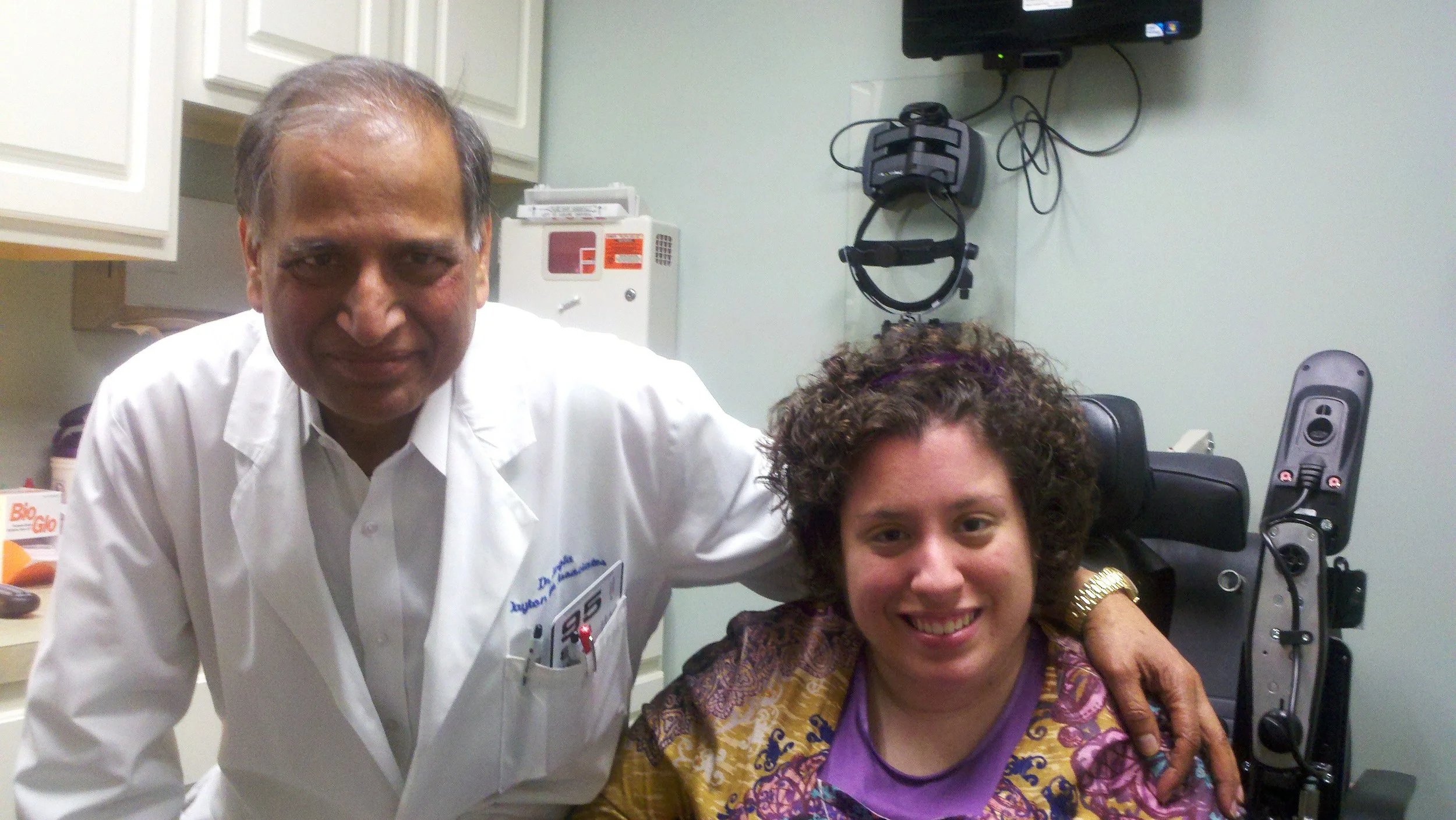 Dr, Singla, Eye Doctor 