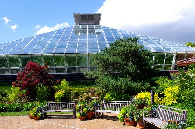 Olbrich Botanical Gardens.jpg