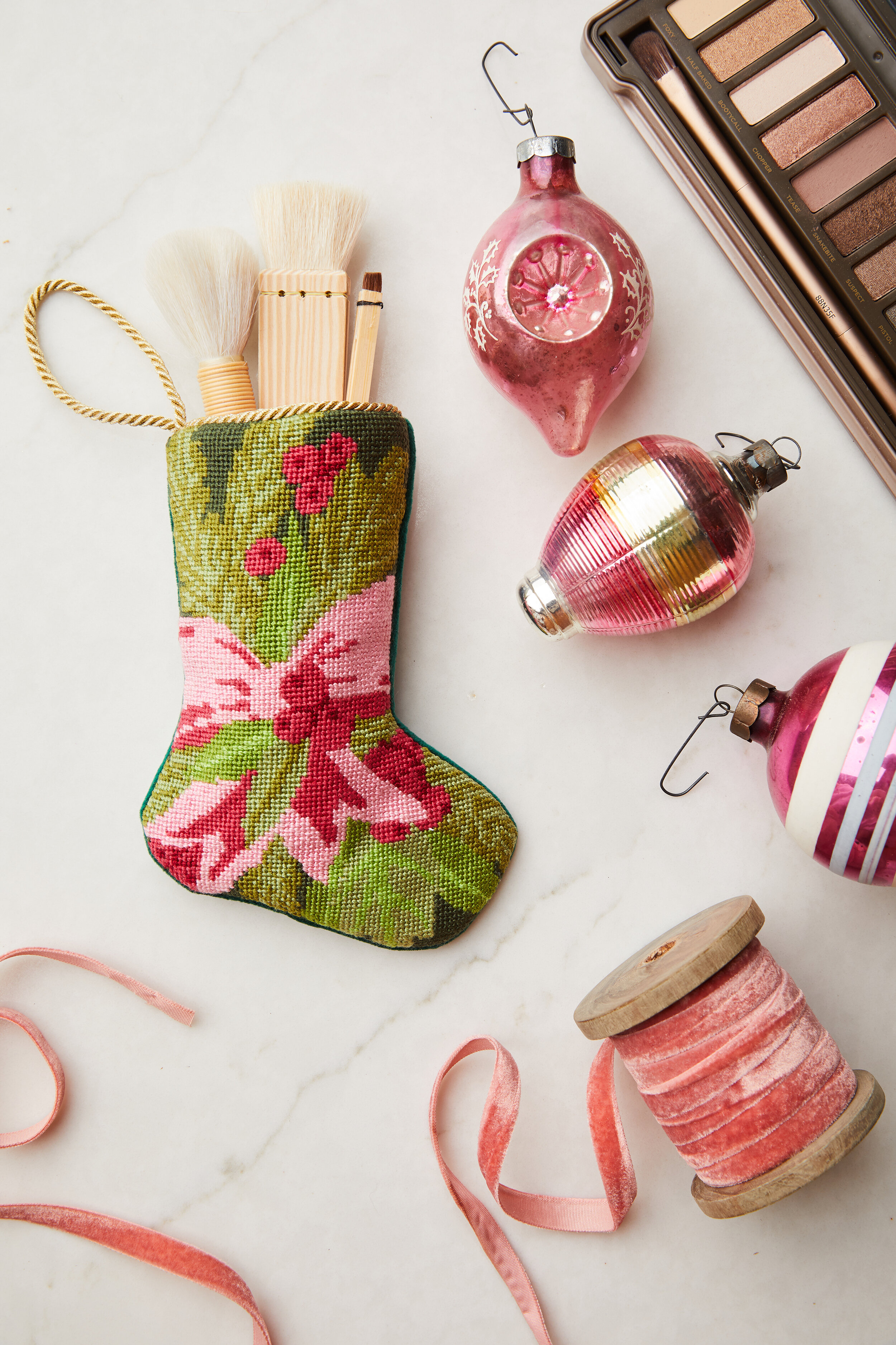 Atlanta Still Life Photographher Product Photographer Bauble Stocking10.jpg