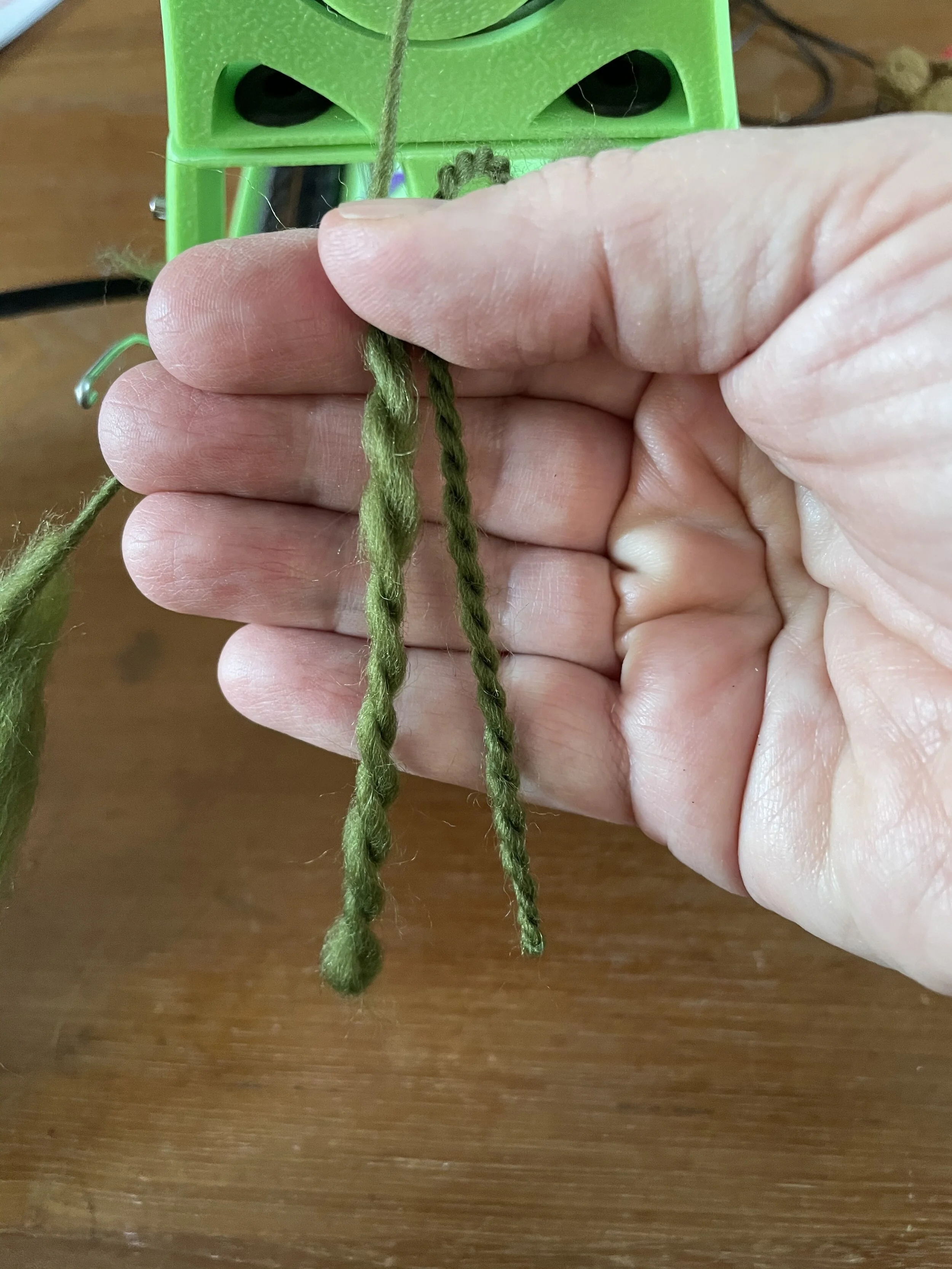 Plying Sample Along: Spinning Singles to Stay Singles