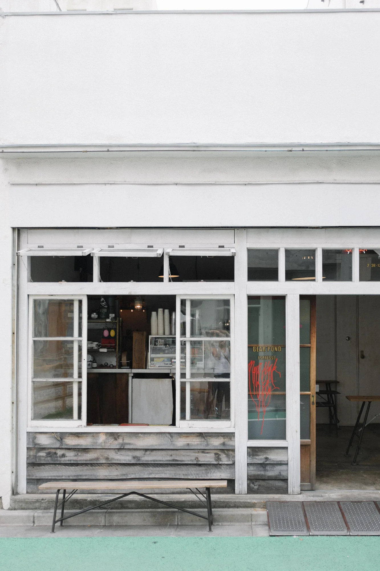 Marnie Hawson Melbourne travel  &nbsp;photographer, Japanese architecture