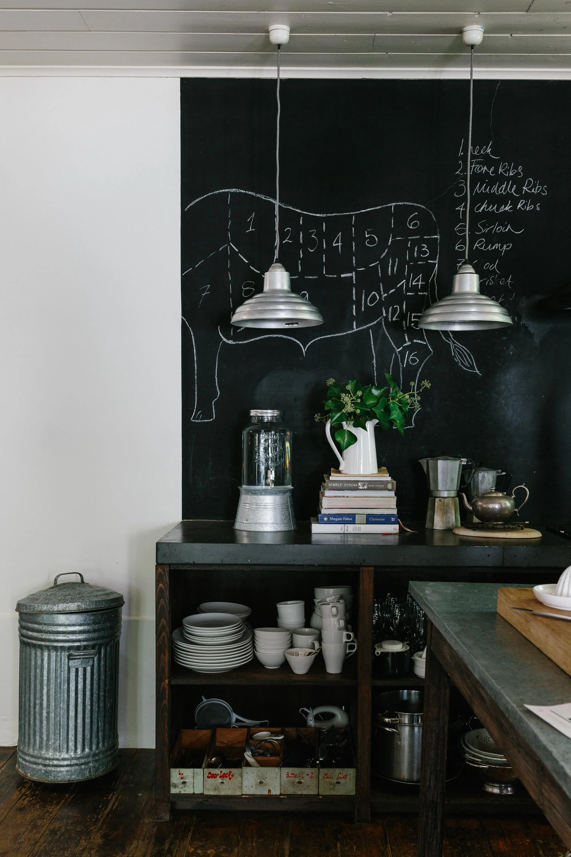 Melbourne interior photographer, Marnie Hawson, for The White House Daylesford