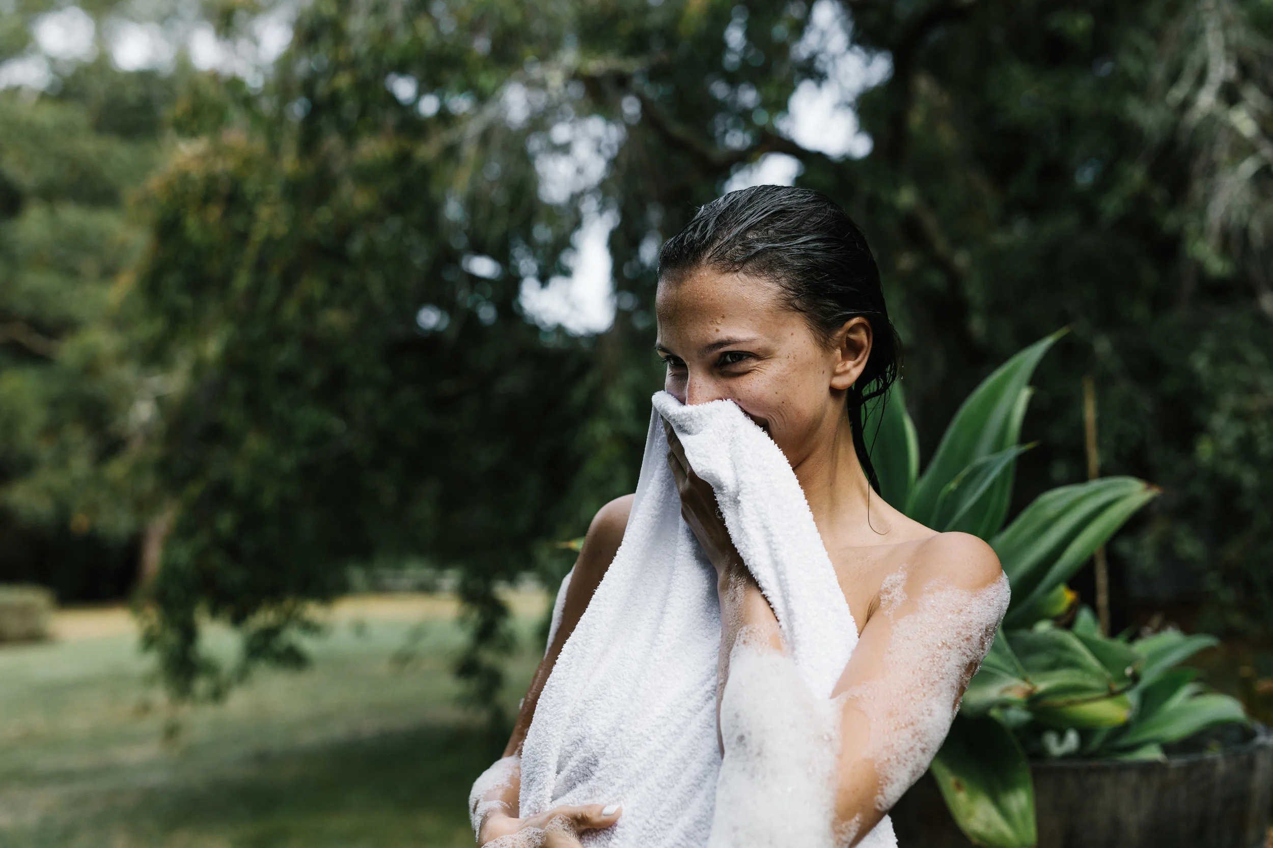 Marnie Hawson, Melbourne lifestyle photographer for The Downtime Agenda at Orchard Keepers, Red Hill