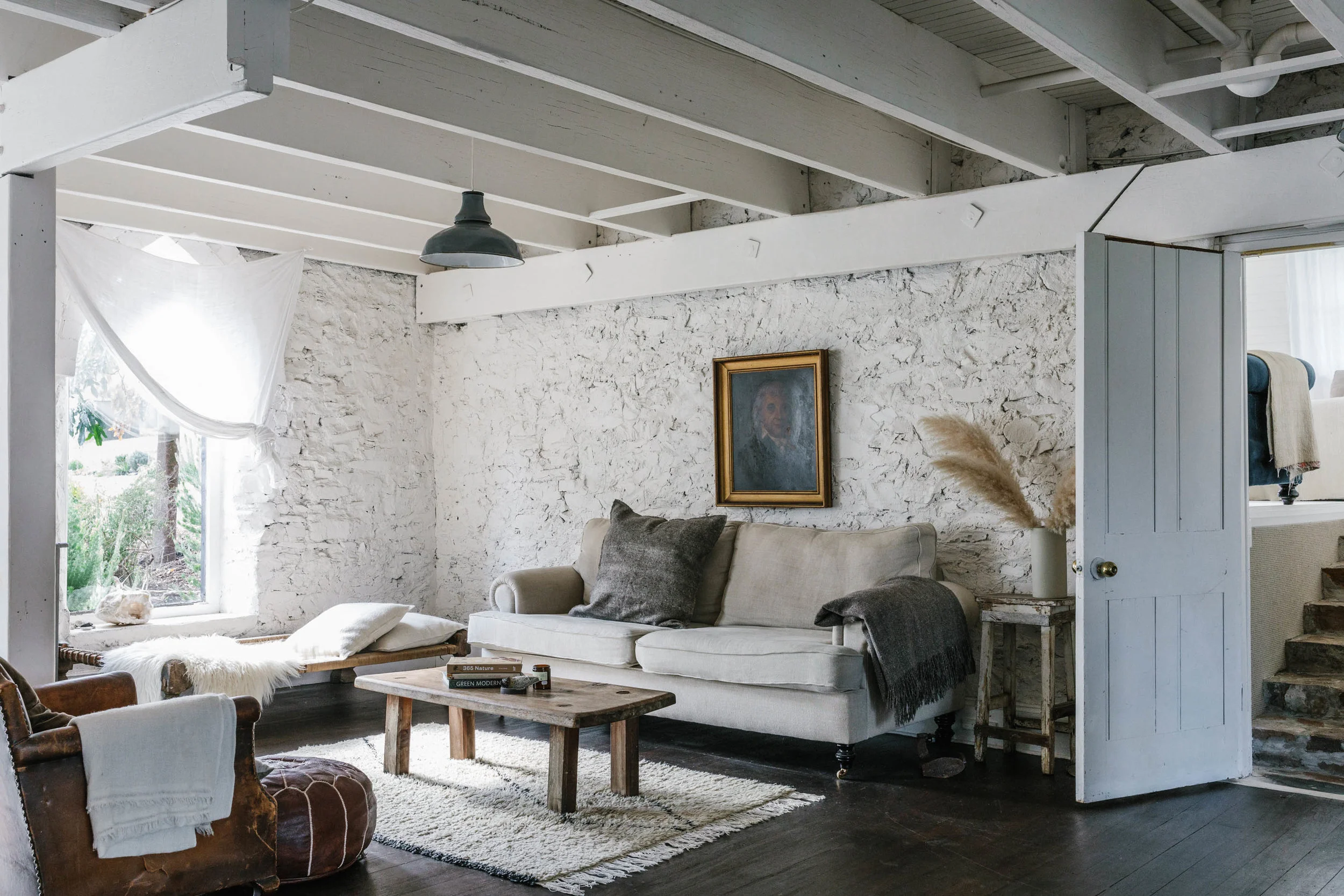 Marnie Hawson, Melbourne lifestyle photographer for Factoria VII in Dawesley, South Australia for Country Style magazine