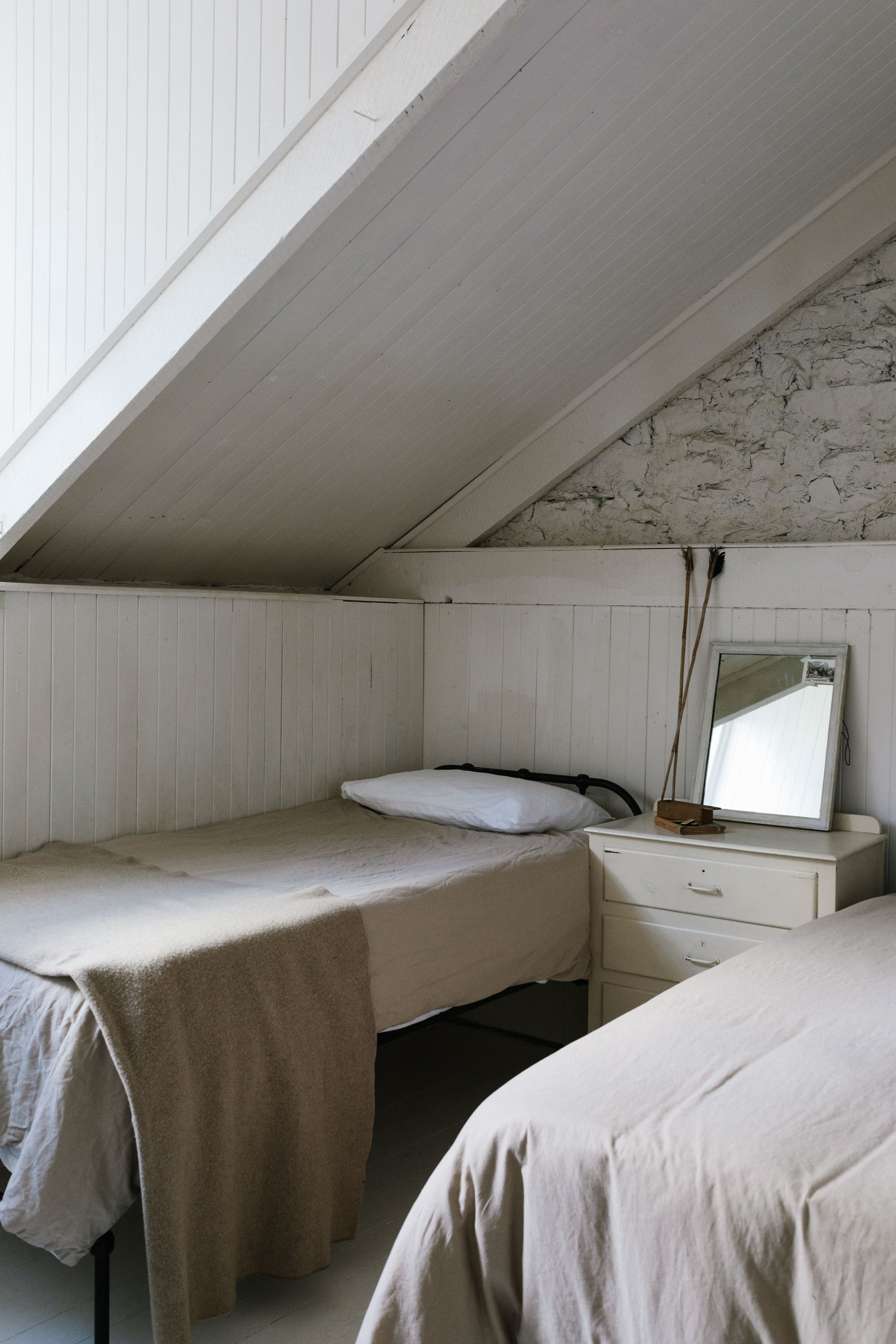 Marnie Hawson, Melbourne interior photographer for Factoria VII in Dawesley, South Australia for Country Style magazine