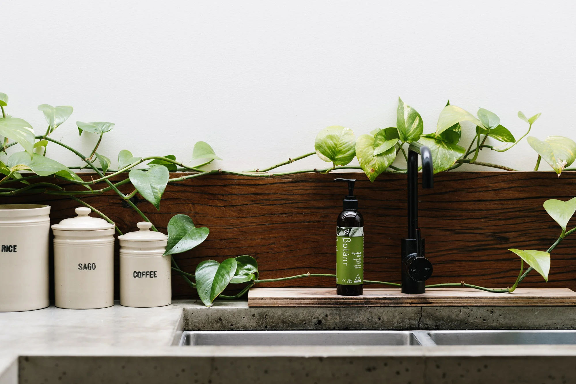 Marnie Hawson, Melbourne ethical photographer for Botani - natural skincare made in Melbourne