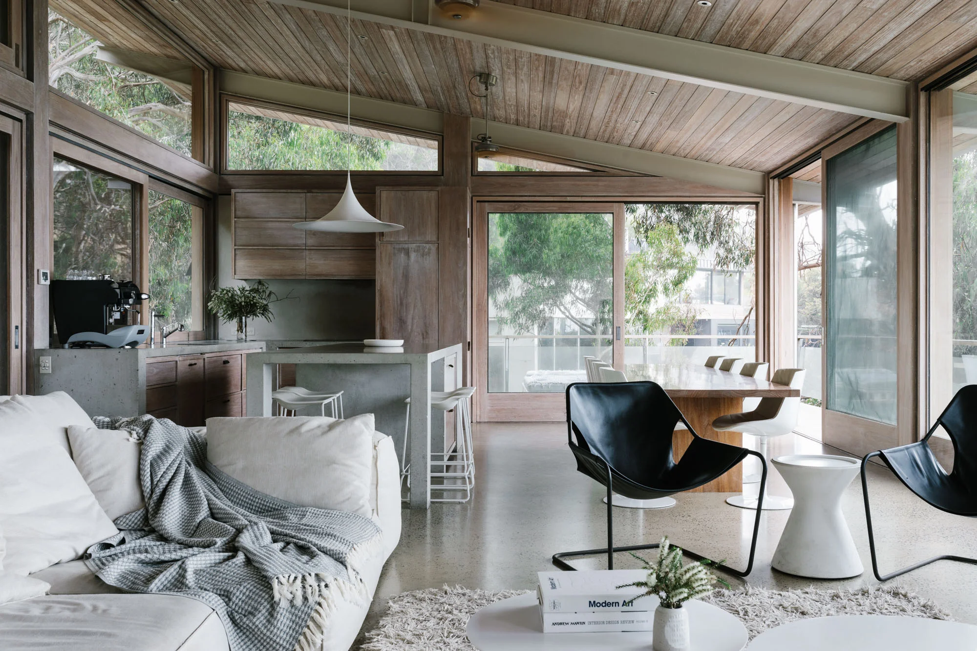 Marnie Hawson, Melbourne interior photographer for Rob Mills Ocean House, Lorne