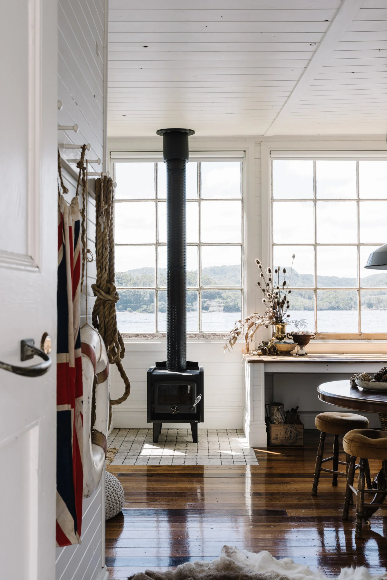 Marnie Hawson, Melbourne interior photographer for Captain's Rest, Strahan
