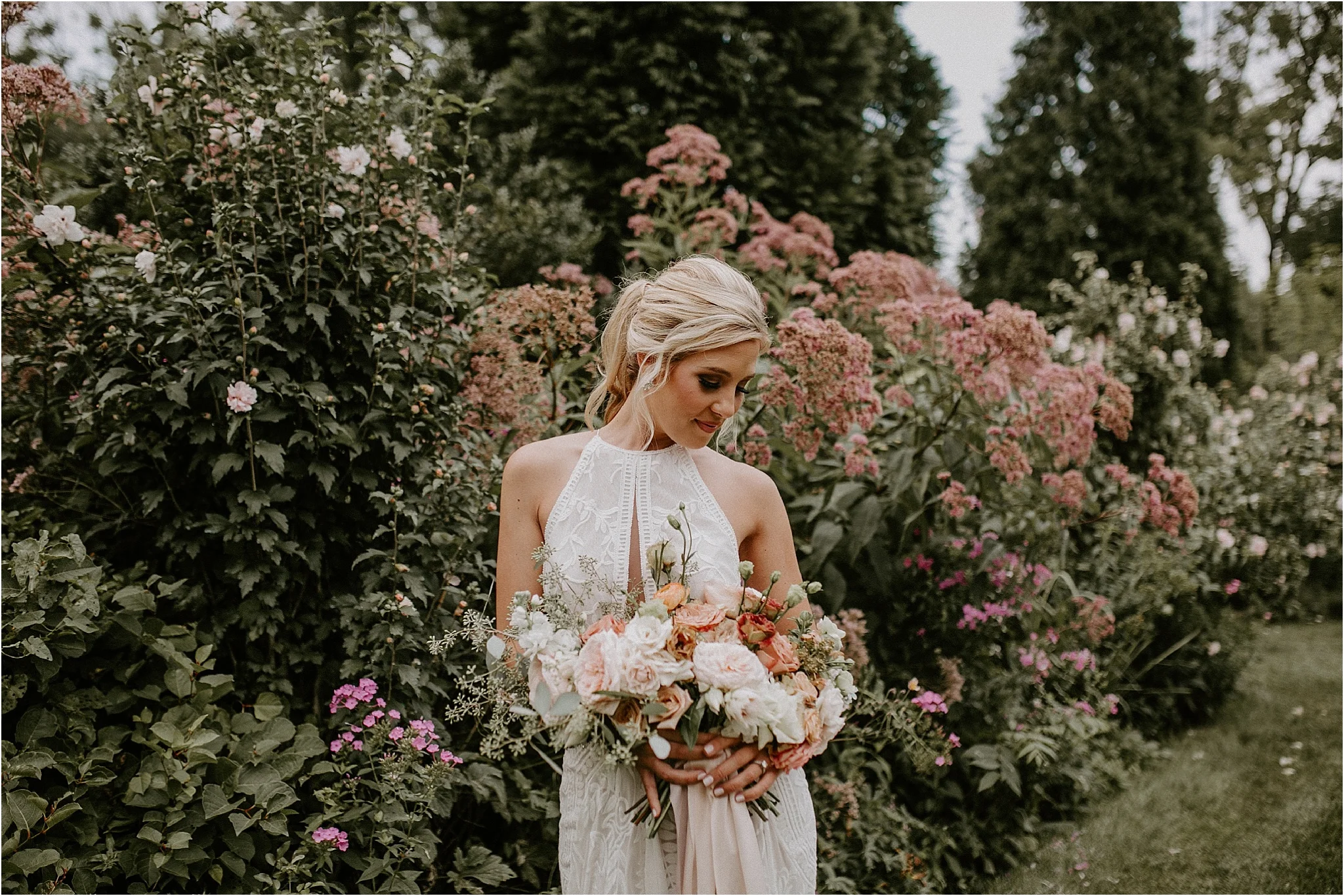Sarah_Brookhart_Hortulus_Farm_Garden_and_Nursey_Wedding_Photographer_0018.jpg