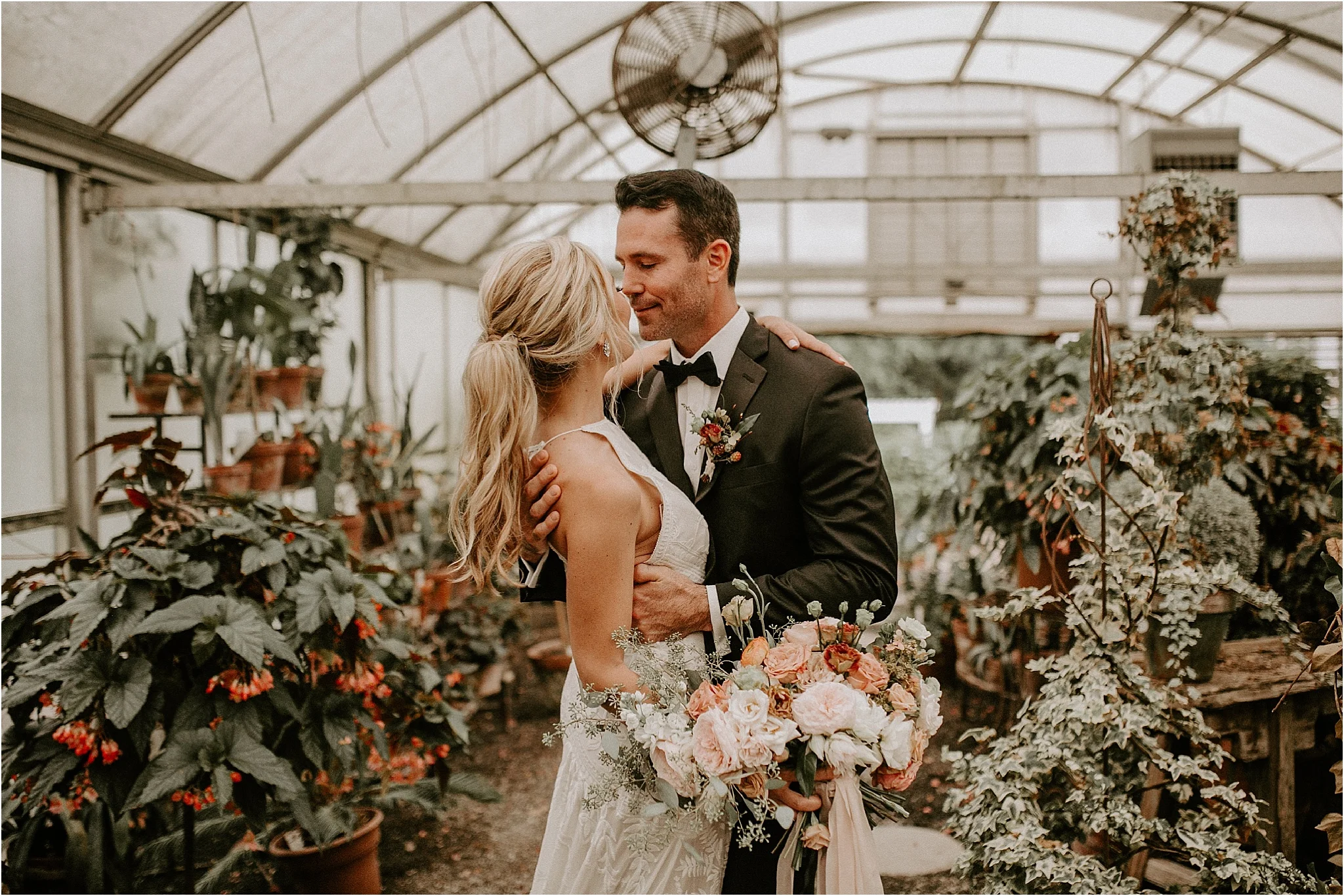 Sarah_Brookhart_Hortulus_Farm_Garden_and_Nursey_Wedding_Photographer_0028.jpg