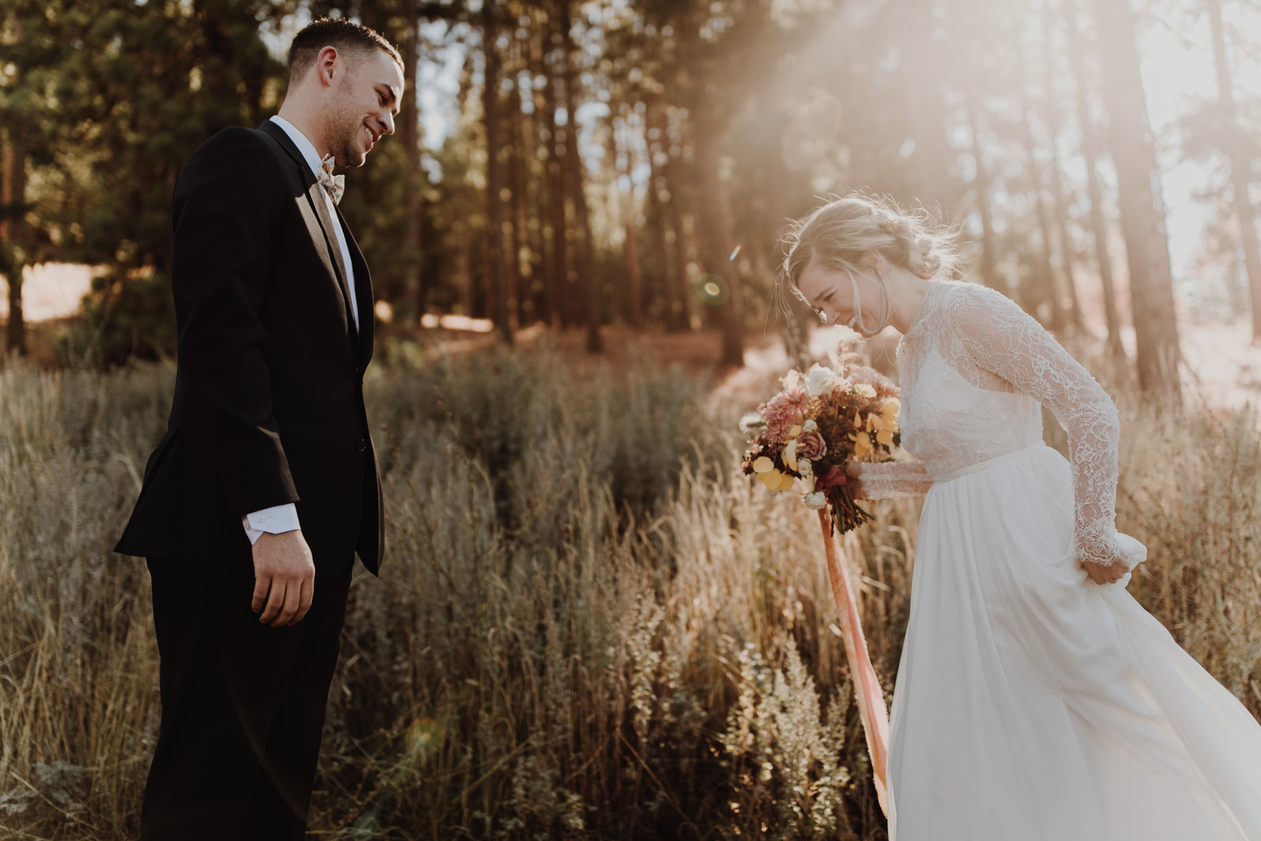 oliviastrohm_cattlebarnwedding-8-2.jpg