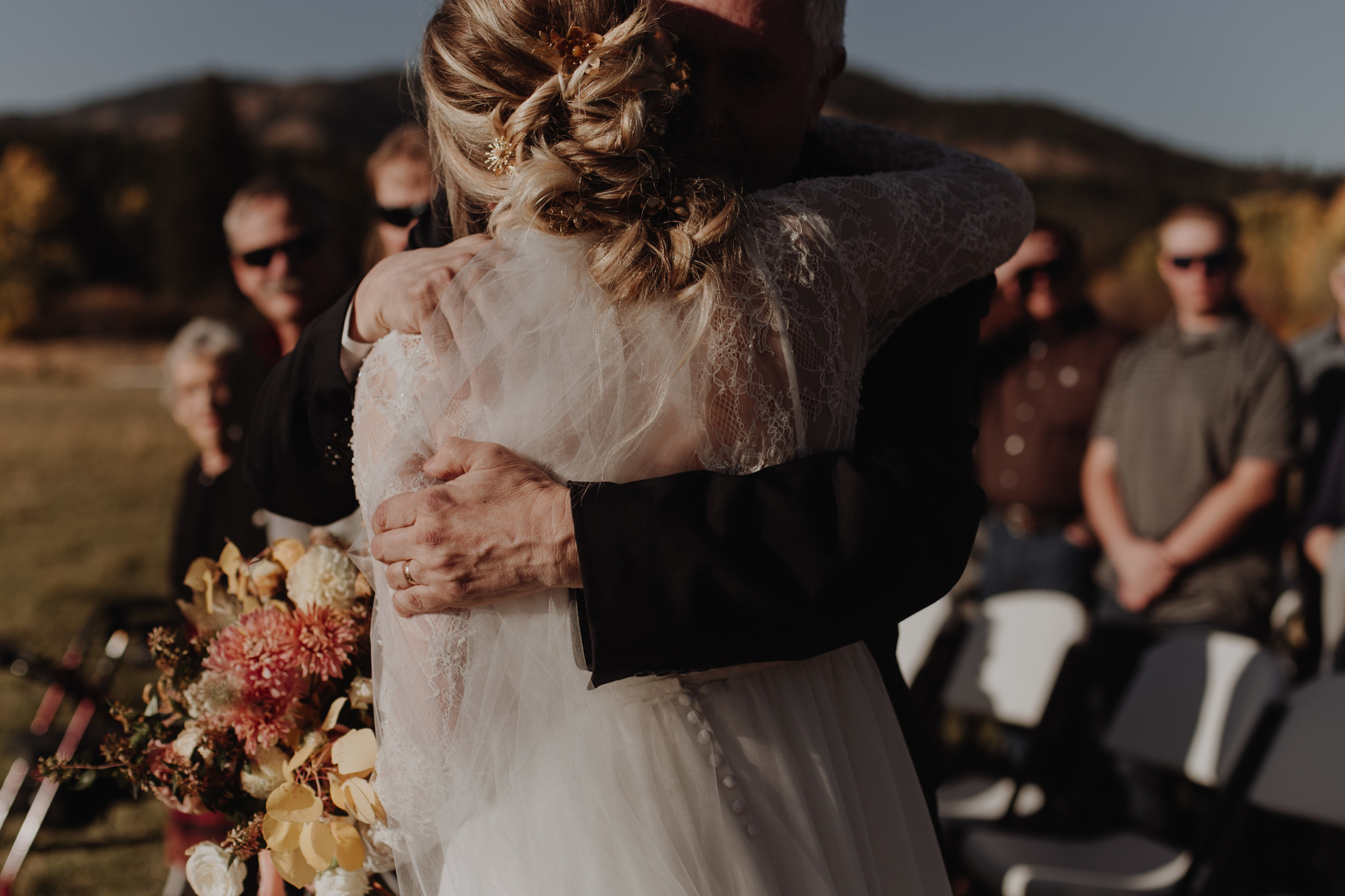oliviastrohm_cattlebarnwedding____-8.jpg
