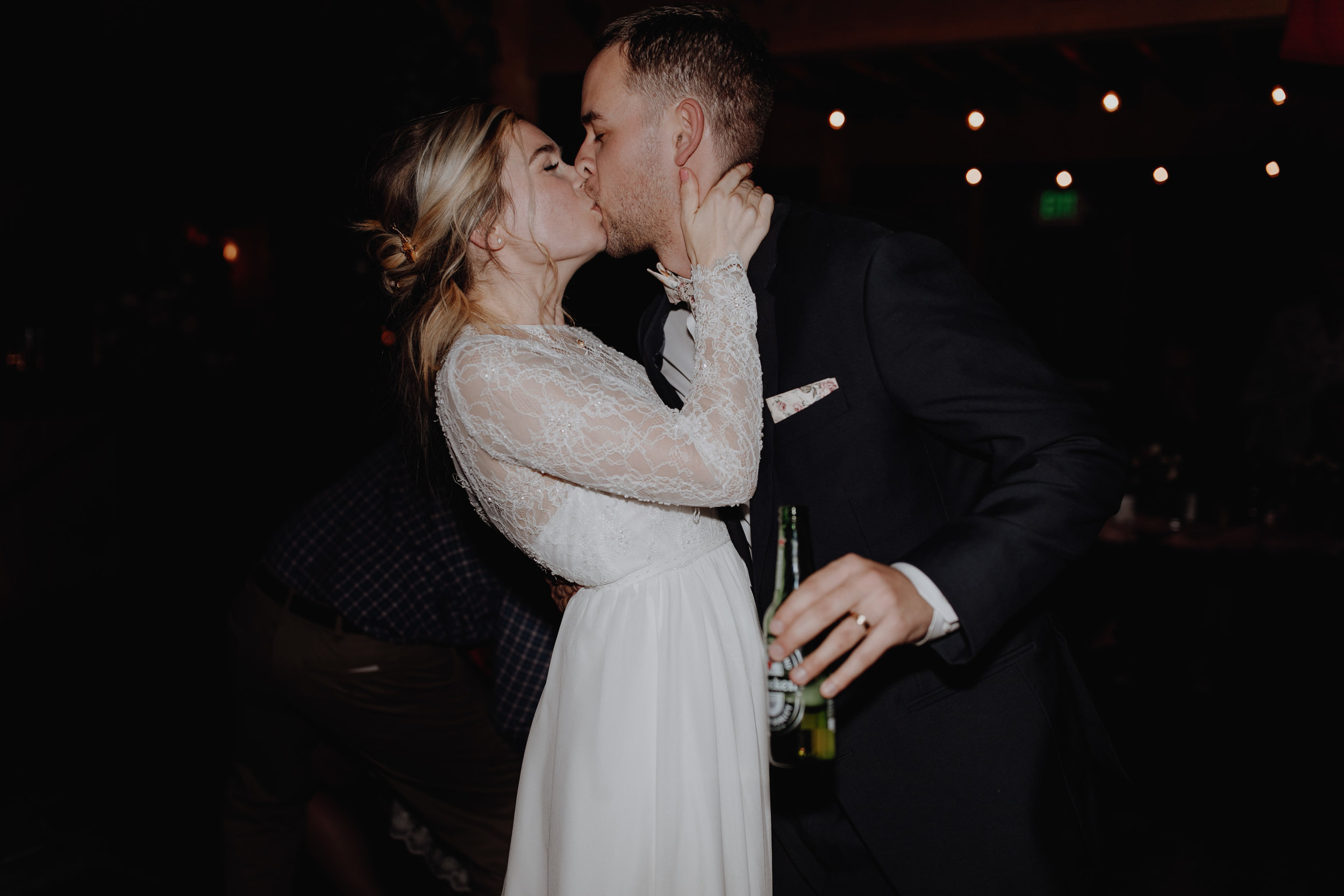 oliviastrohm_cattlebarnwedding___________-3.jpg