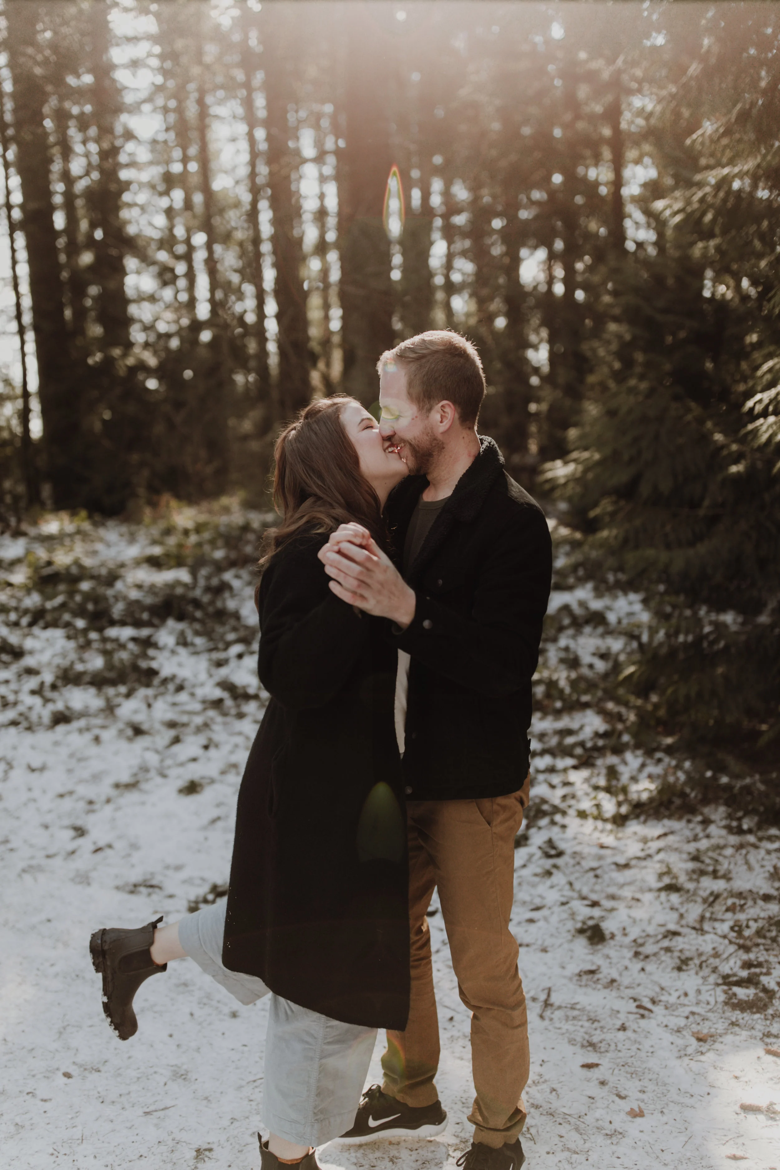 emilymagers_jeffschulder_engagement_oliviastrohm_portlandengagement-50.jpg