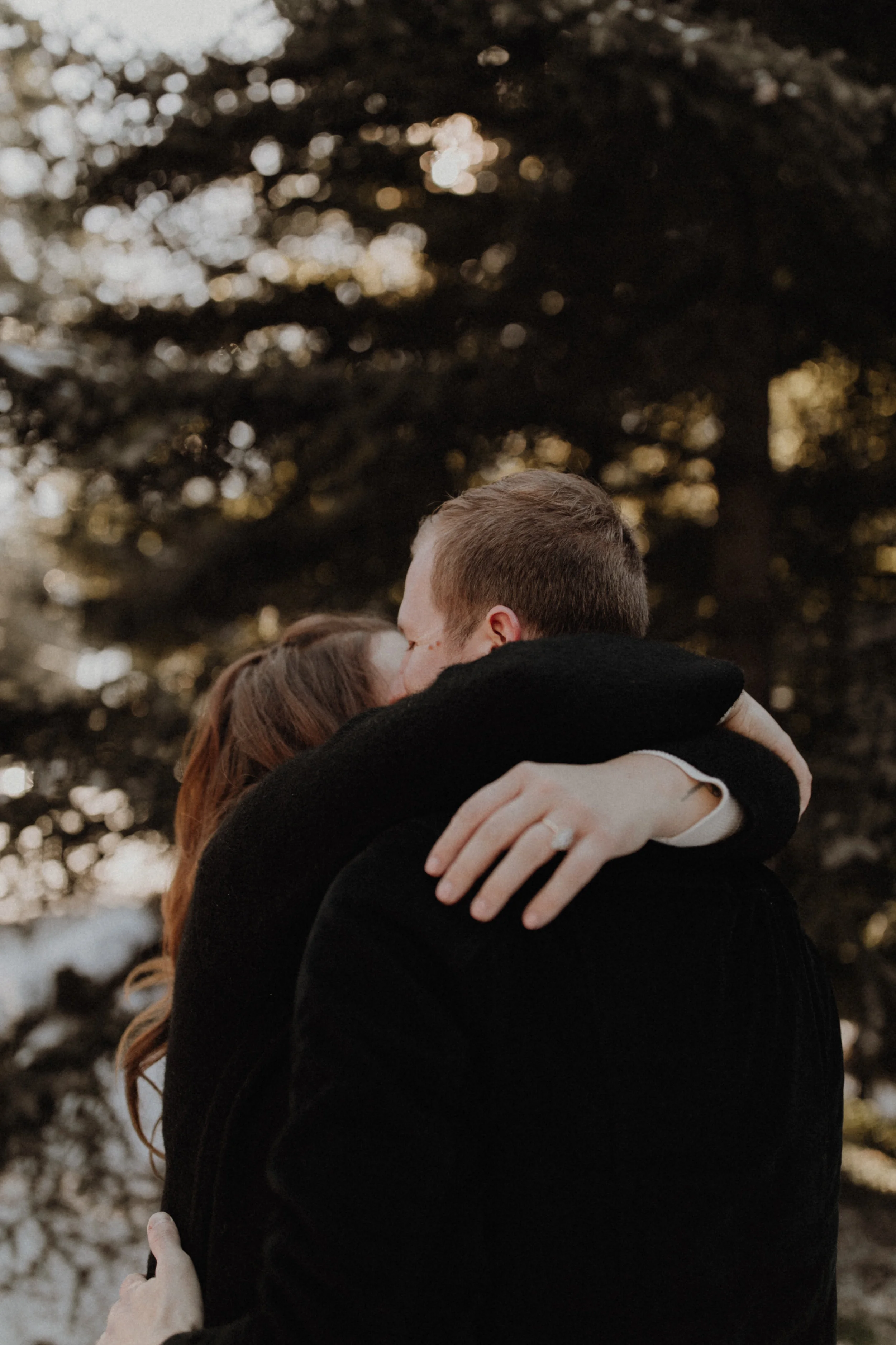 emilymagers_jeffschulder_engagement_oliviastrohm_portlandengagement-102.jpg