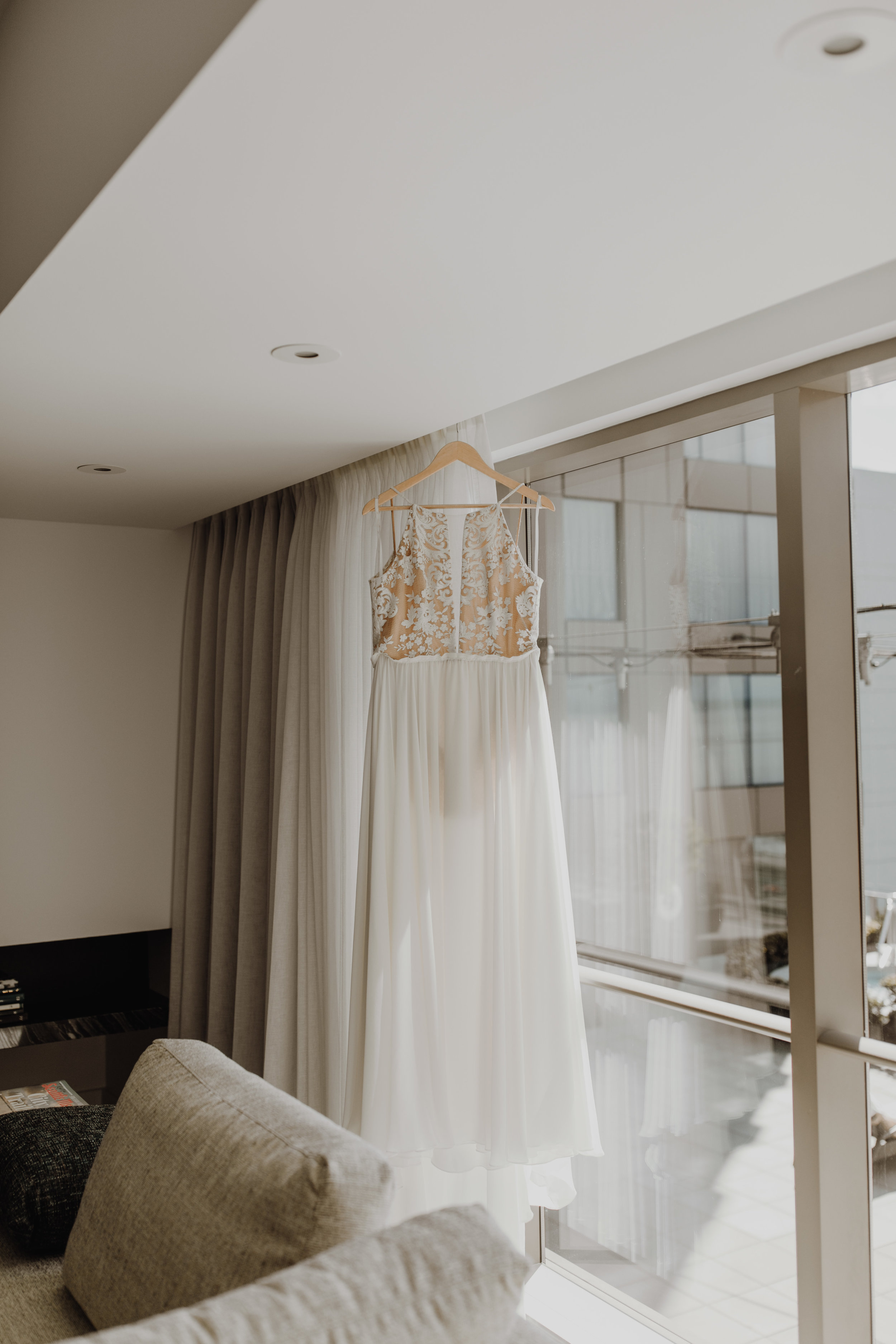 oliviastrohm_seattlewedding_canlis.jpg