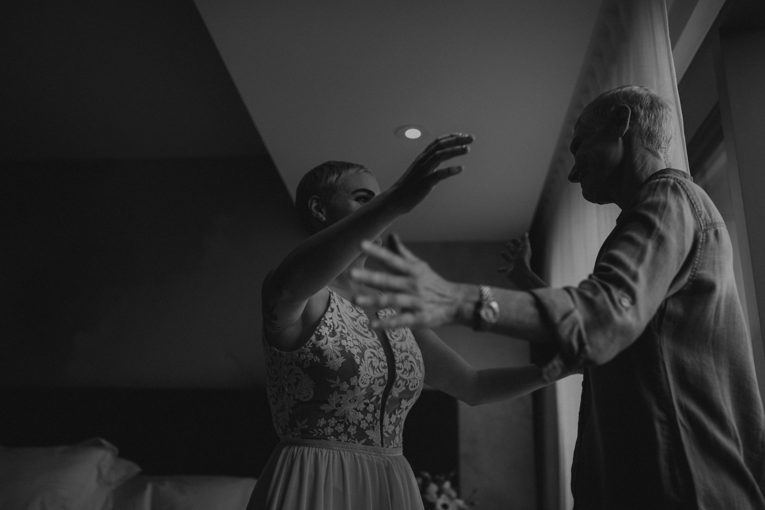 oliviastrohm_seattlewedding_canlis-16.jpg
