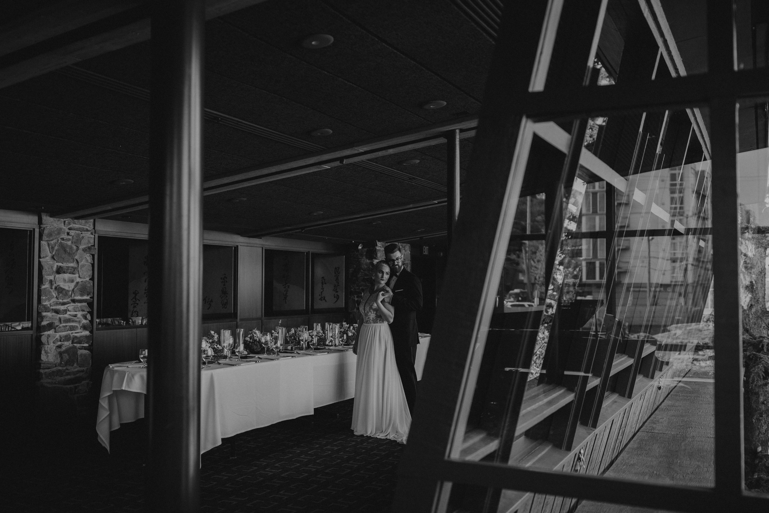 oliviastrohm_seattlewedding_canlis-66.jpg