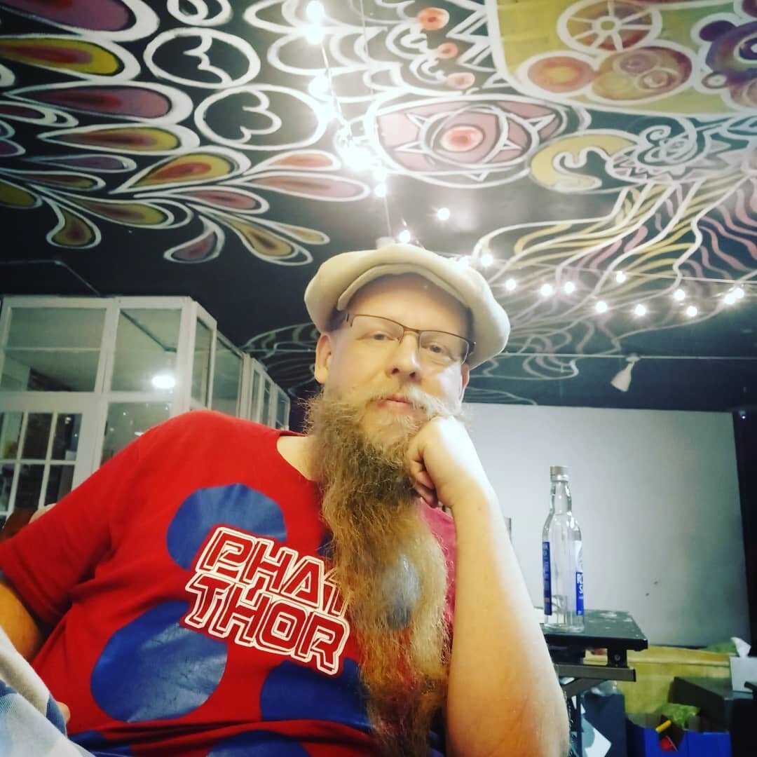 So apparently it is #marchmeetthemaker 
.
My name is David Jared McDowell.
I am lifelong artist and owner of Burnt Marshwiggle Studio, LLC.  I specialize in sculpture and my own version of stained glass.

I've been taking a long detour down the road 