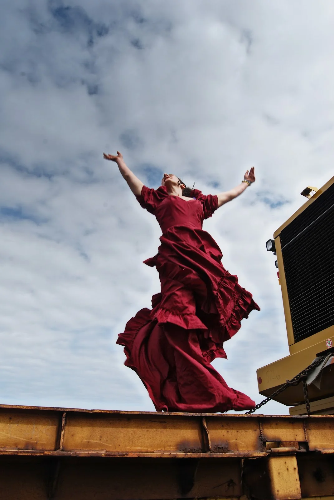 DISSOLVING THE I INTO RADIANT EMPTINESS with Tracy Broyles