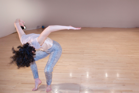 Uncovering/Unraveling: A Practice in Qigong and Movement Improvisation with Suniti Dernovsek and Adam Persinger
