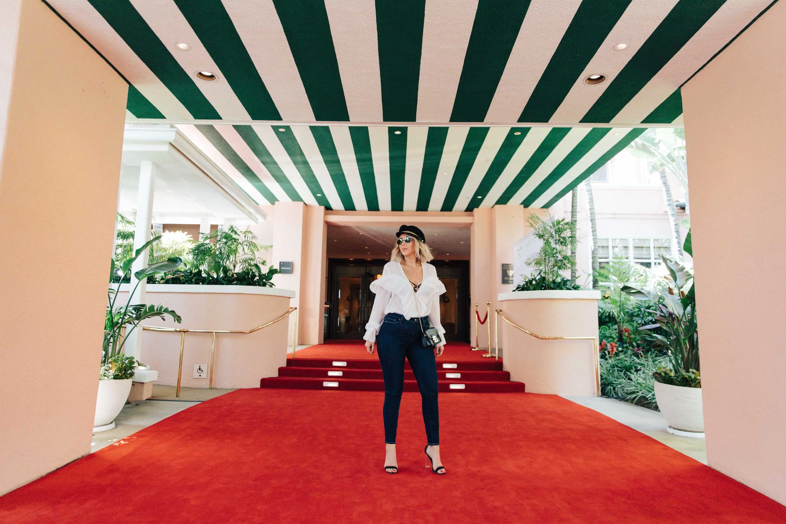 The-Beverly-Hills-Hotel-Entrace.jpg
