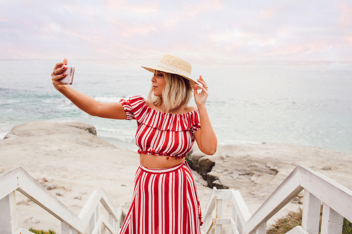 Fashion-Blogger-Beach.jpg