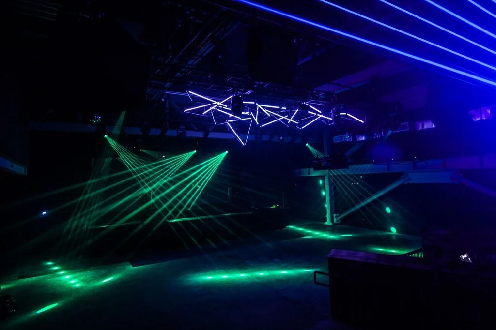 Lighting Designer: Gary Hunt LED Installation by; CHI KA Photo by: Alex Bershaw