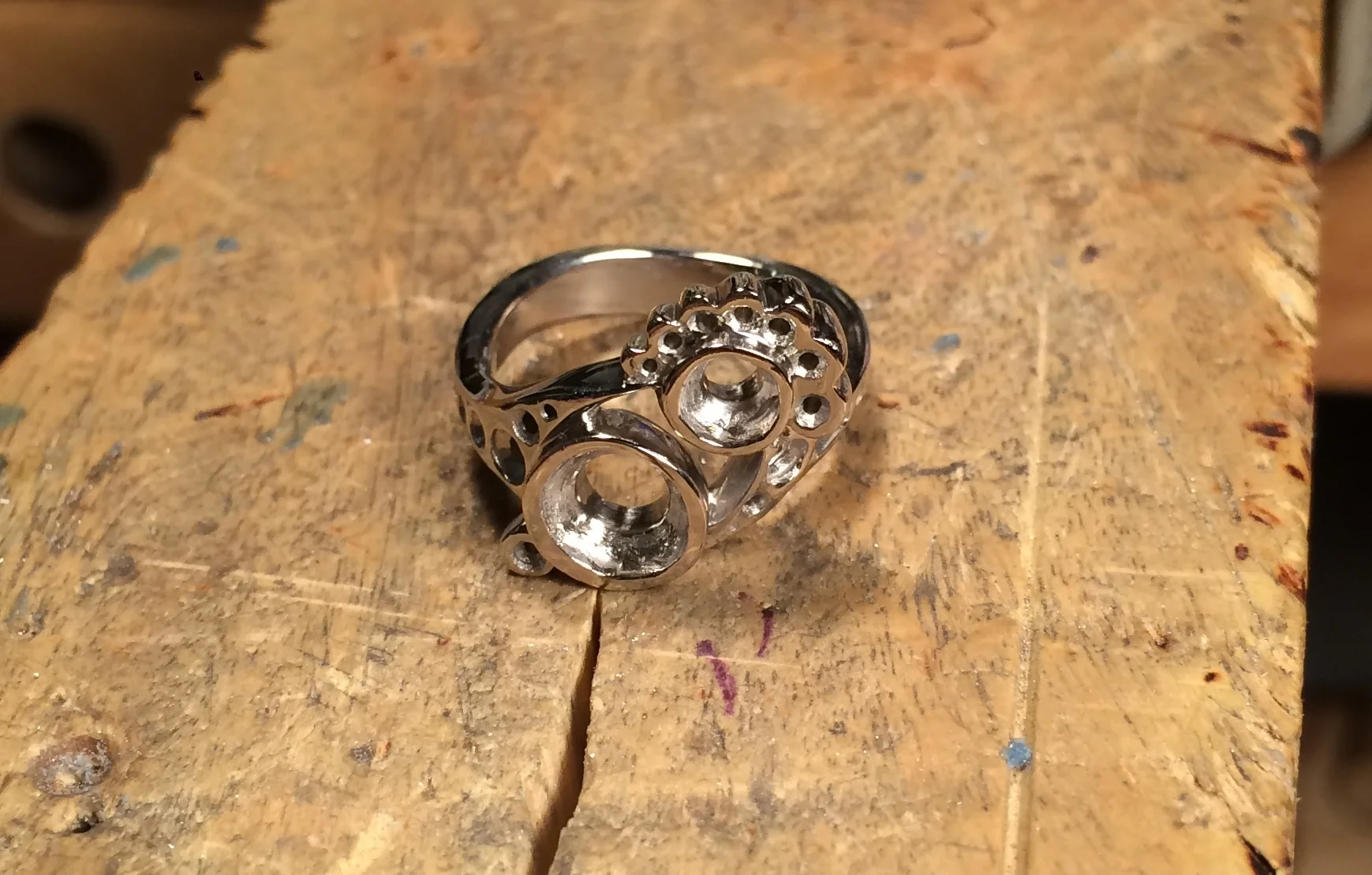 Initial polish is done. Next step is to set the stones.