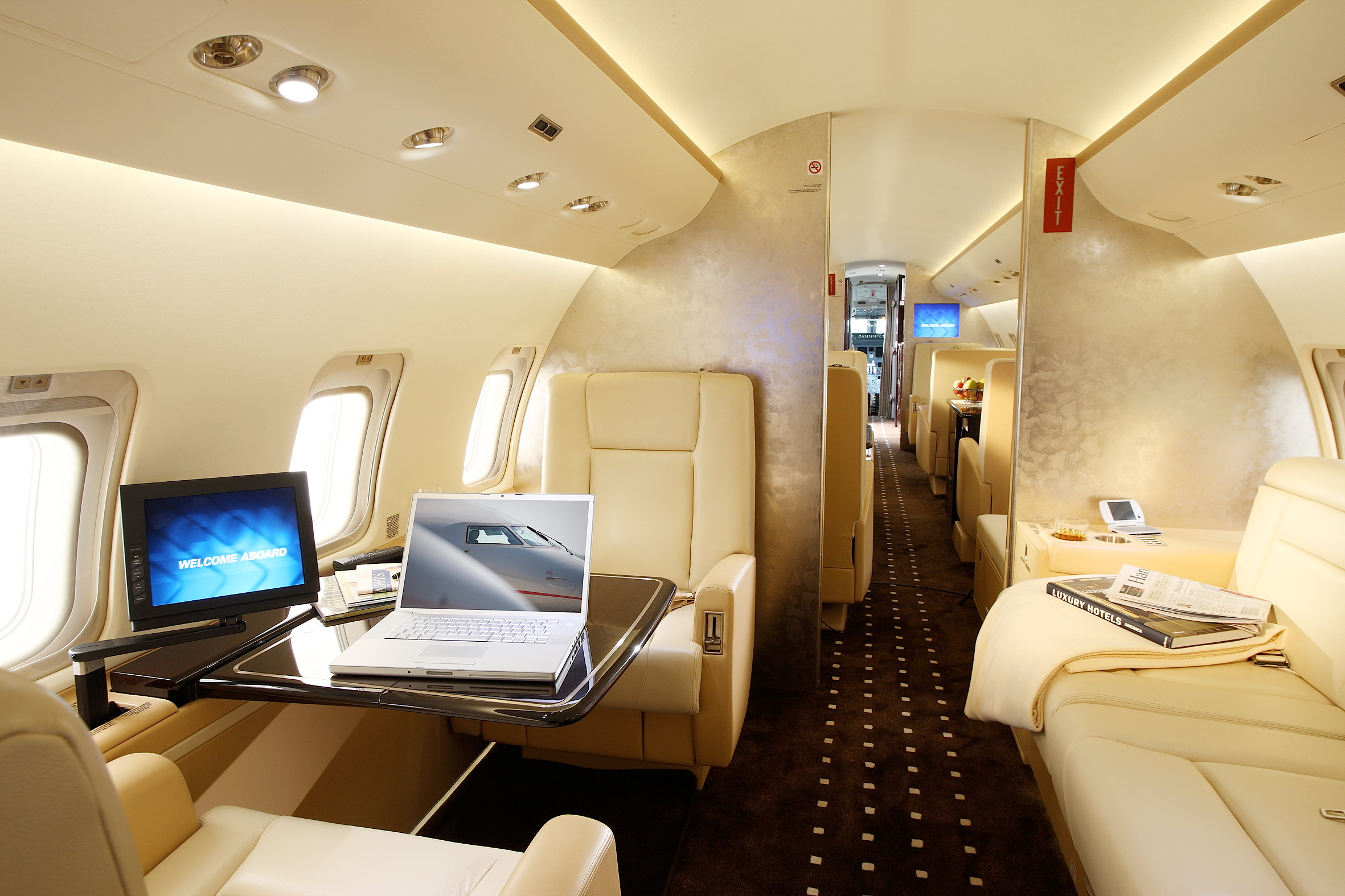 2560_Corporate Aviation_Best-Off-085.jpg