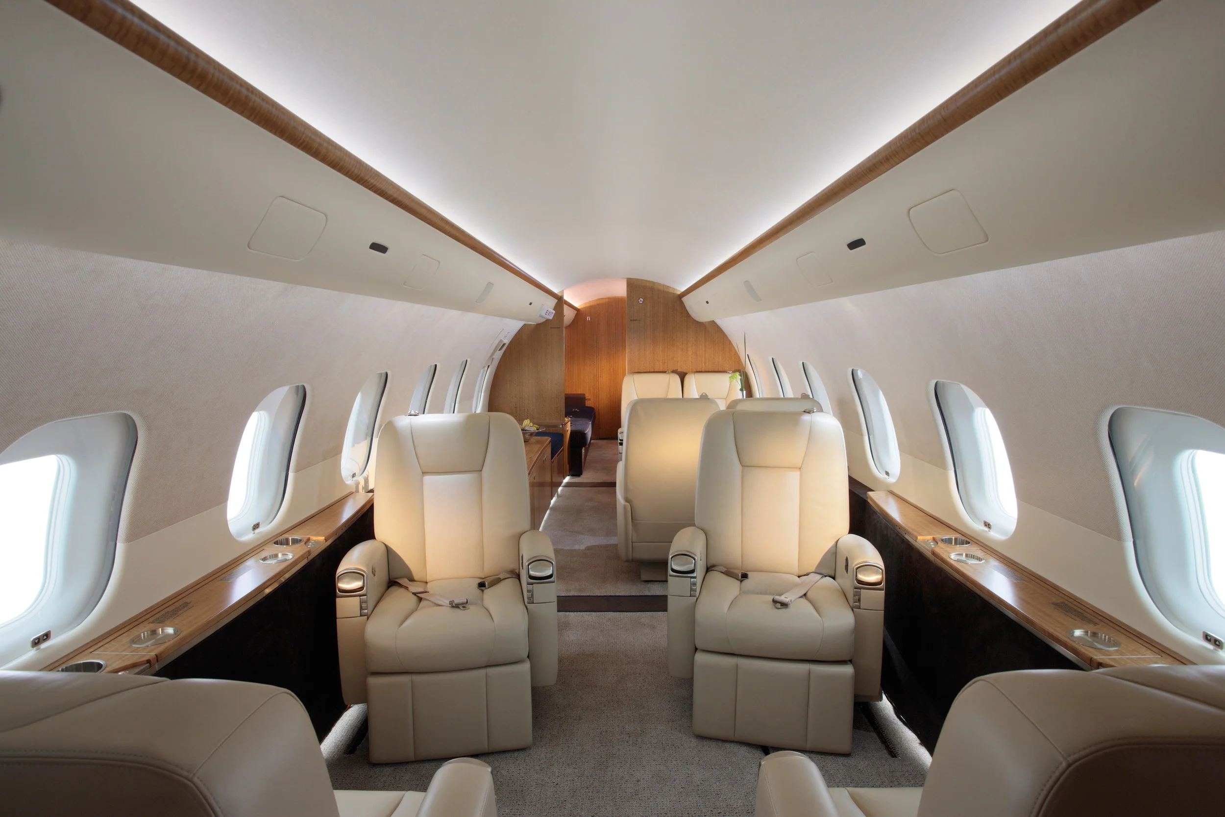 2560_Corporate Aviation_Best-Off-002.jpg