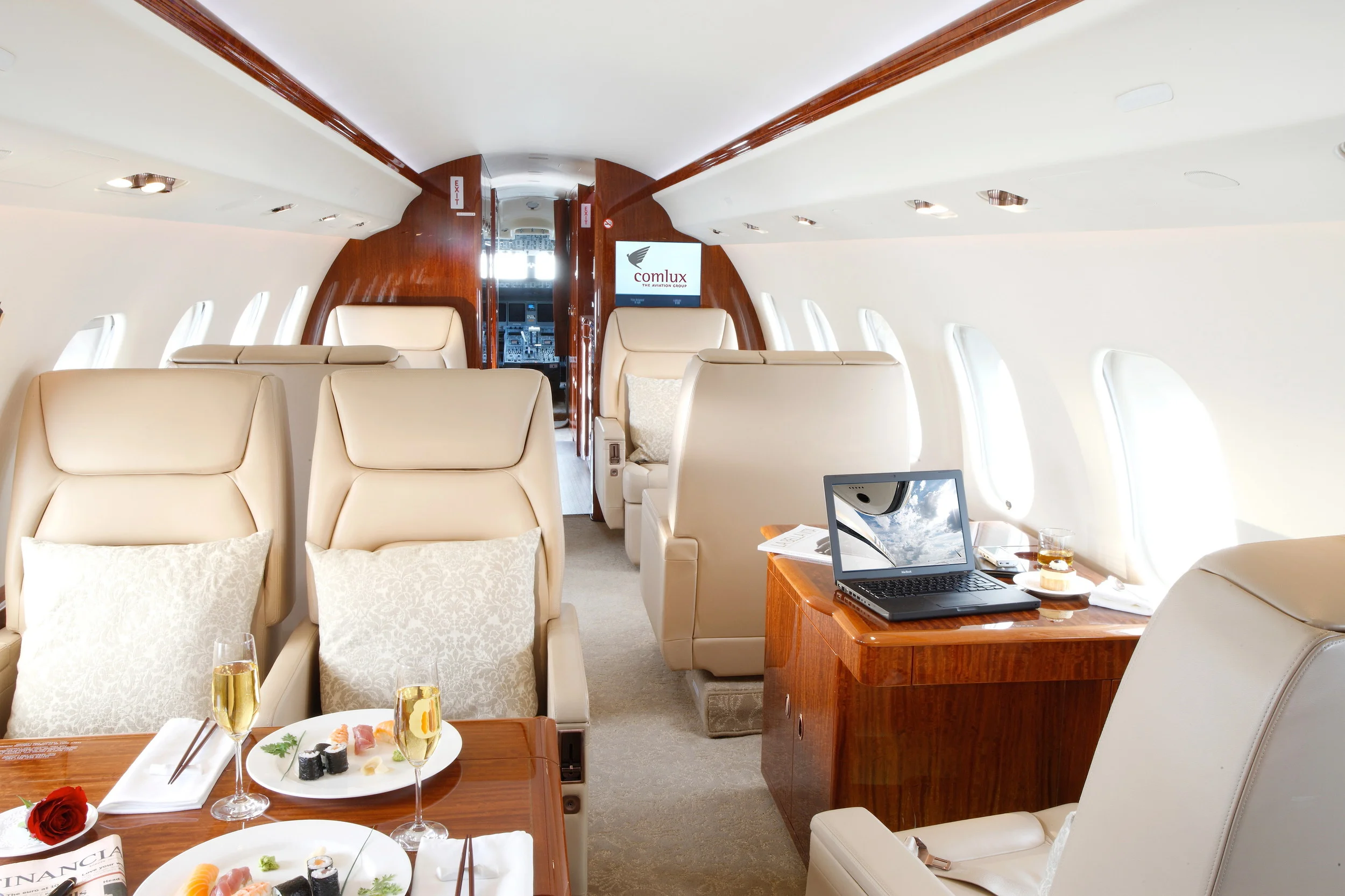 2560_Corporate Aviation_Best-Off-040.jpg