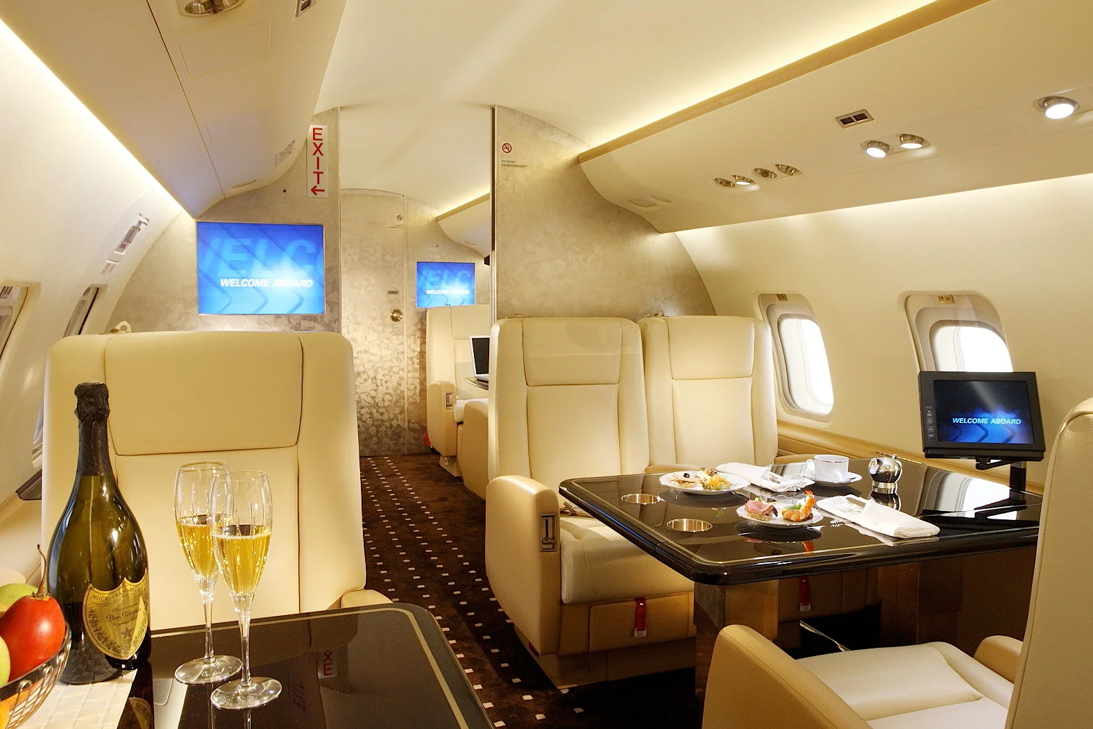 2560_Corporate Aviation_Best-Off-086.jpg