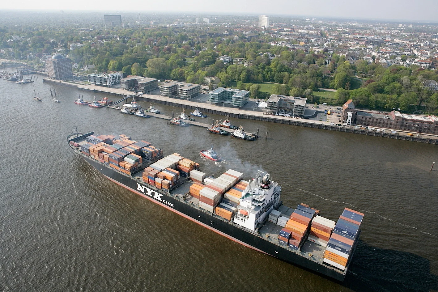 2560_Hafen Hamburg Marketing-001.jpg