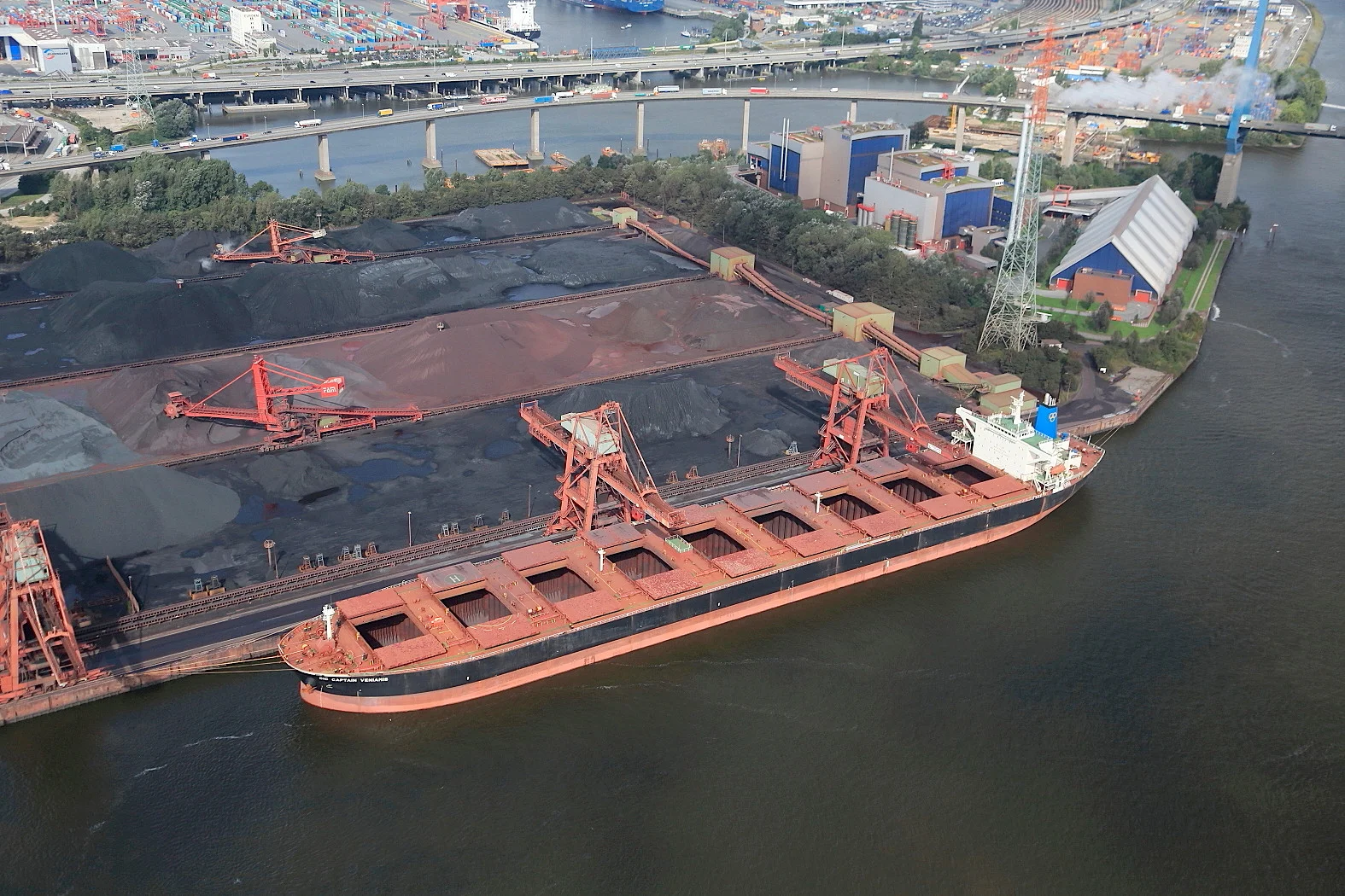 2560_Hafen Hamburg Marketing-005.jpg