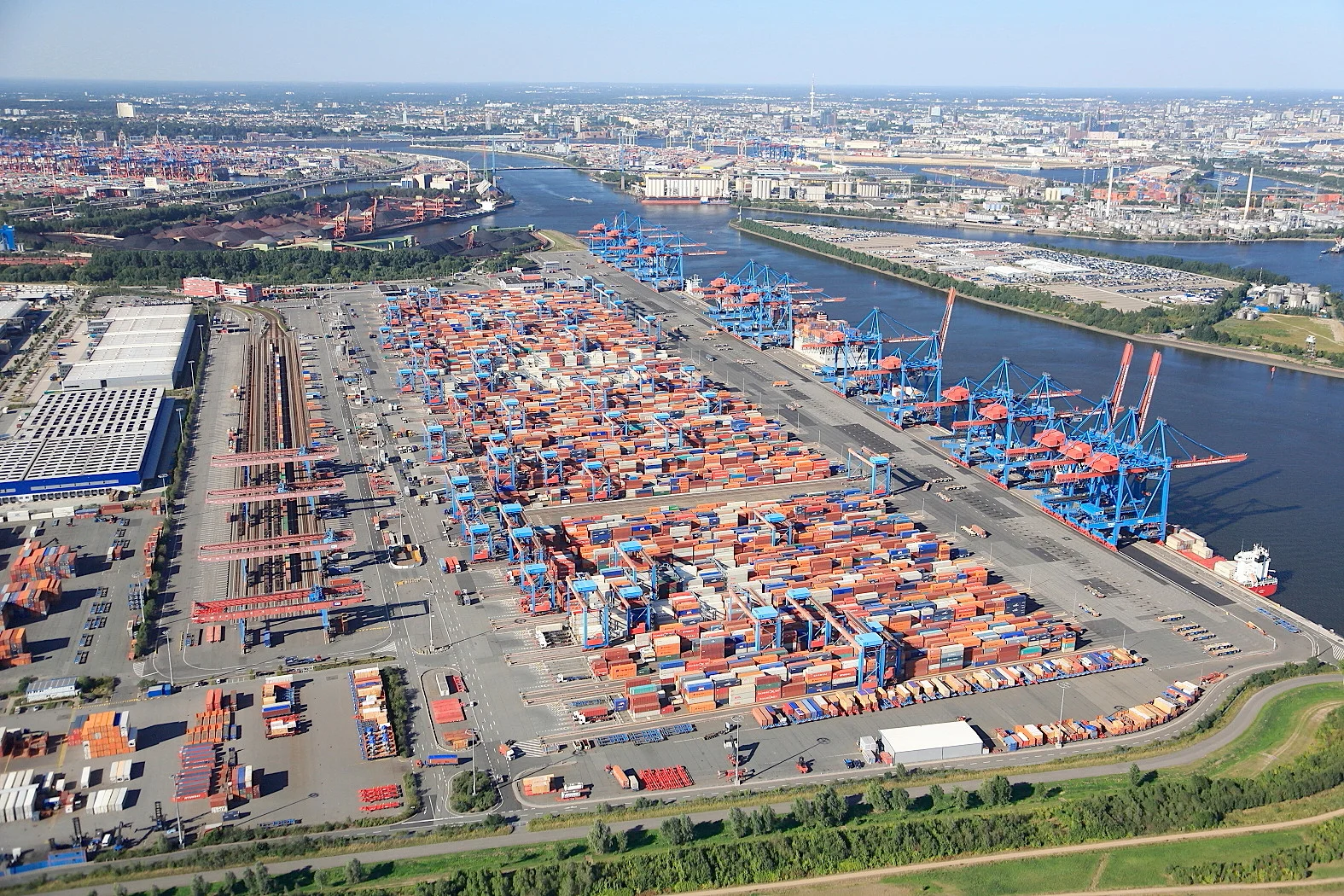 2560_Hafen Hamburg Marketing-011.jpg