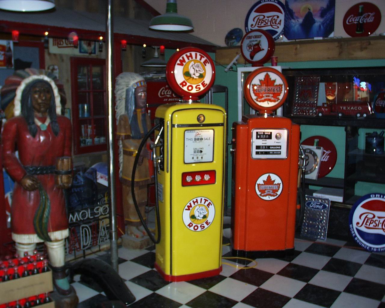Late 1940's G&B 996 Gas Pump