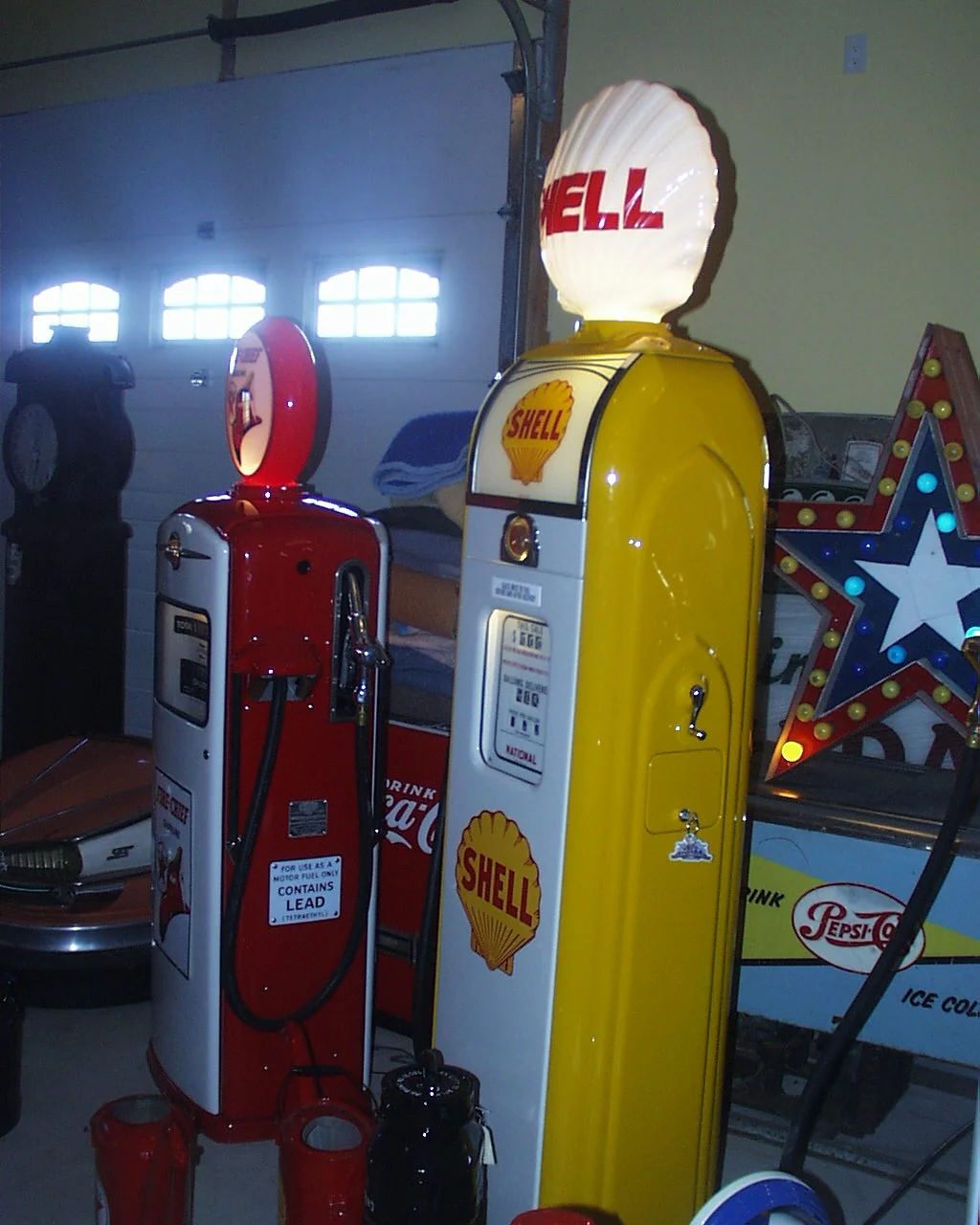 gas_pumps_25.JPG