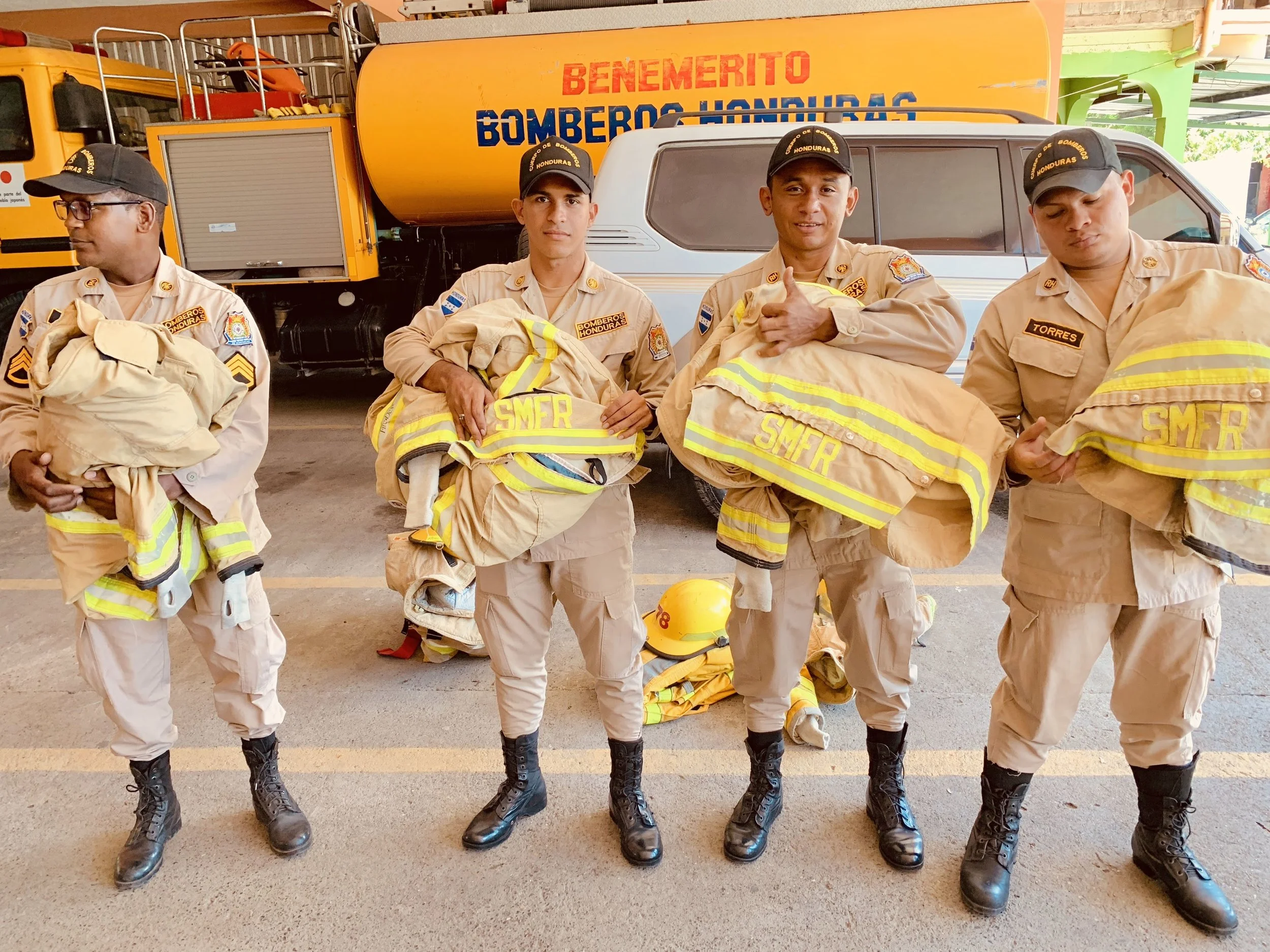 Firefighters in La Ceiba Honduras received several fire suits to augment their aging gear in order to help aid their ability to serve their community. Thank you to Matt Yoder of SMFR in Bradenton, FL for initiating the donation of these much needed and greatly appreciated suits.
