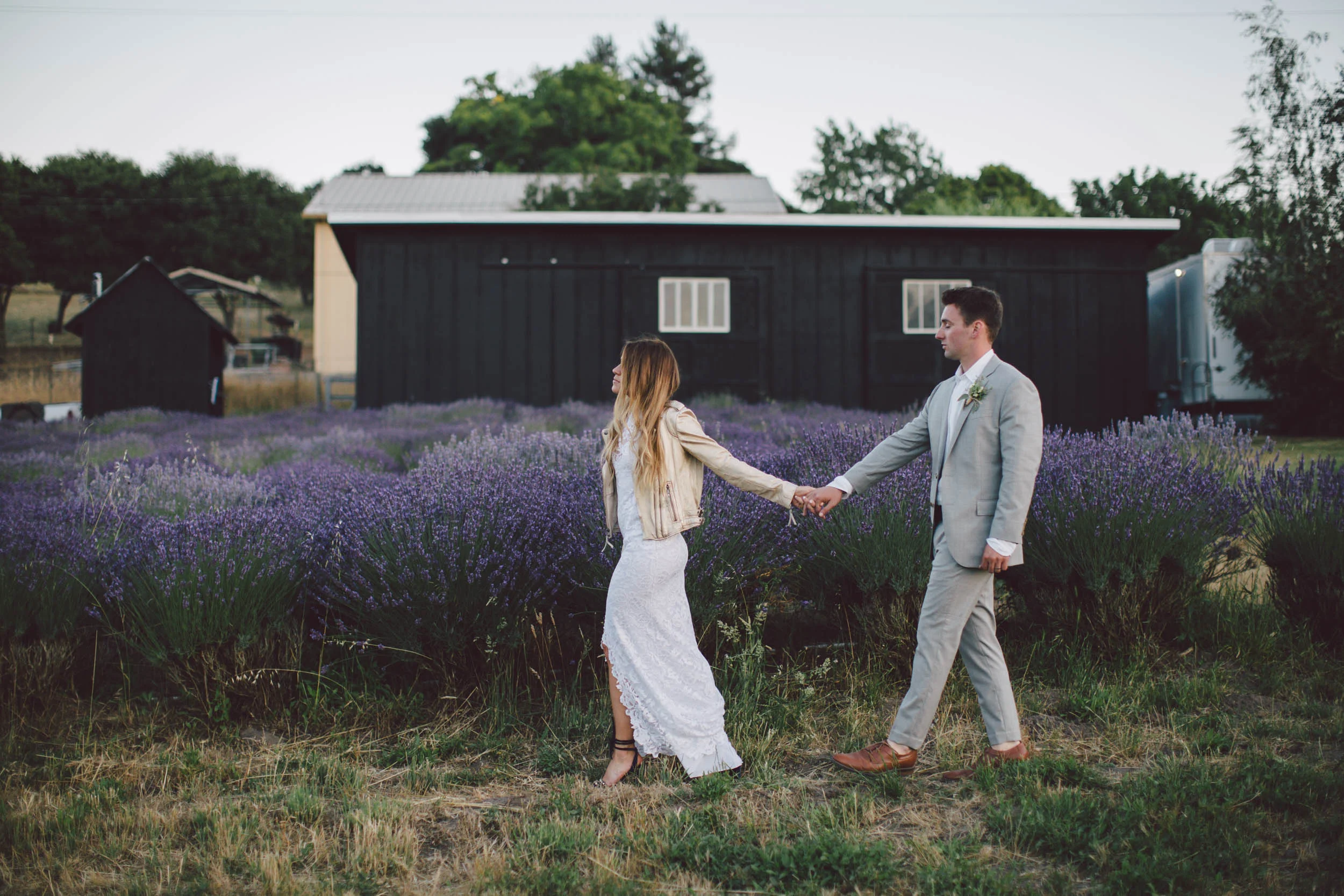 boho backyard petaluma wine country wedding