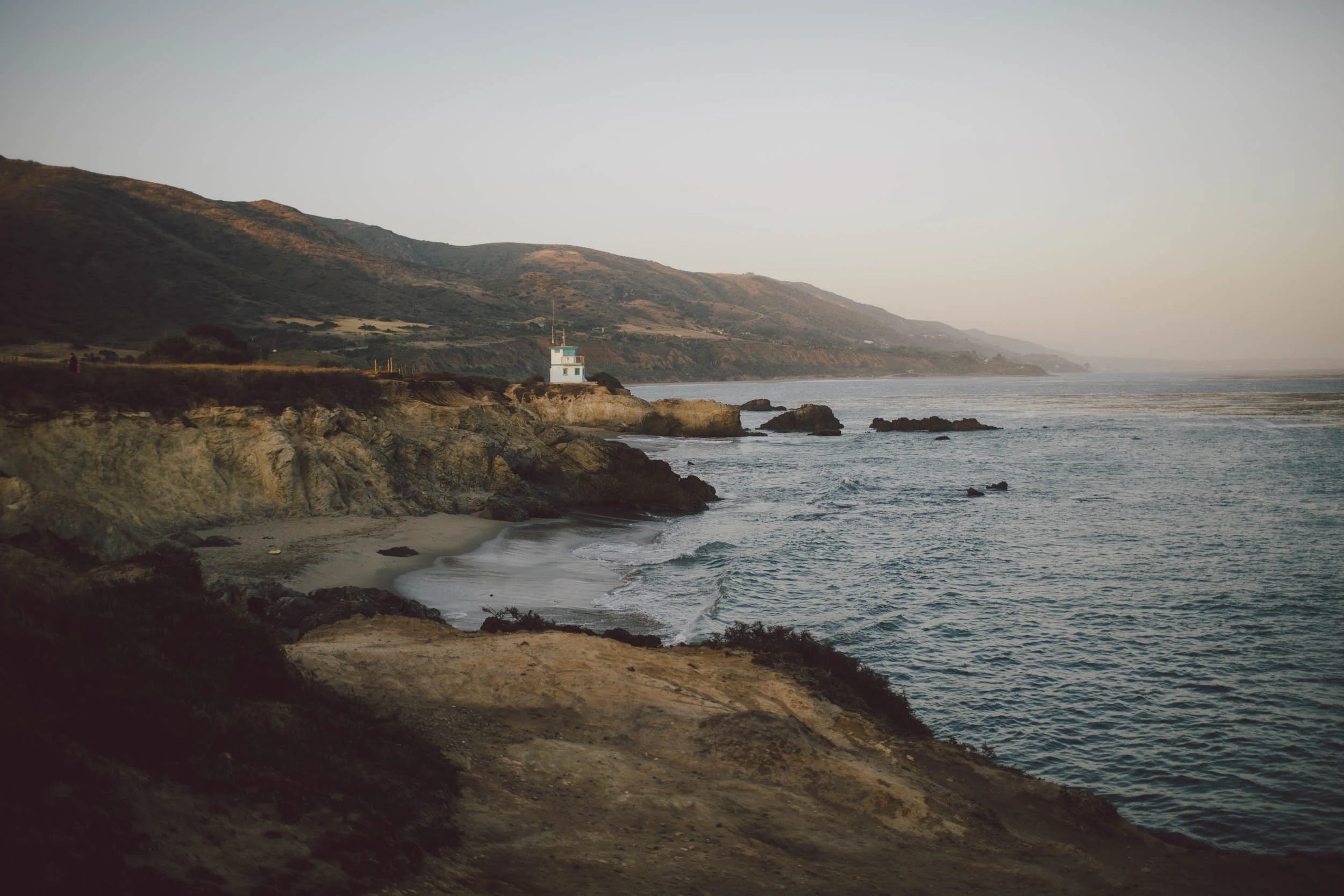 malibu-elopement-engagement-leo carrillo-beach