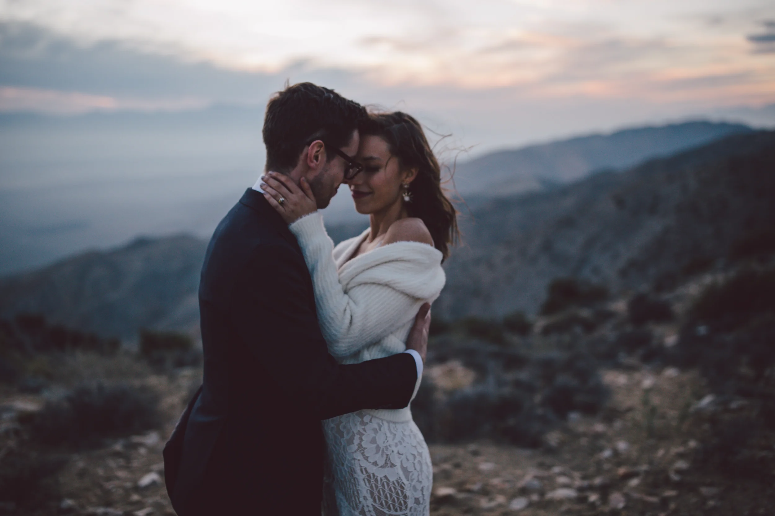 joshua tree adventure elopement sunset california